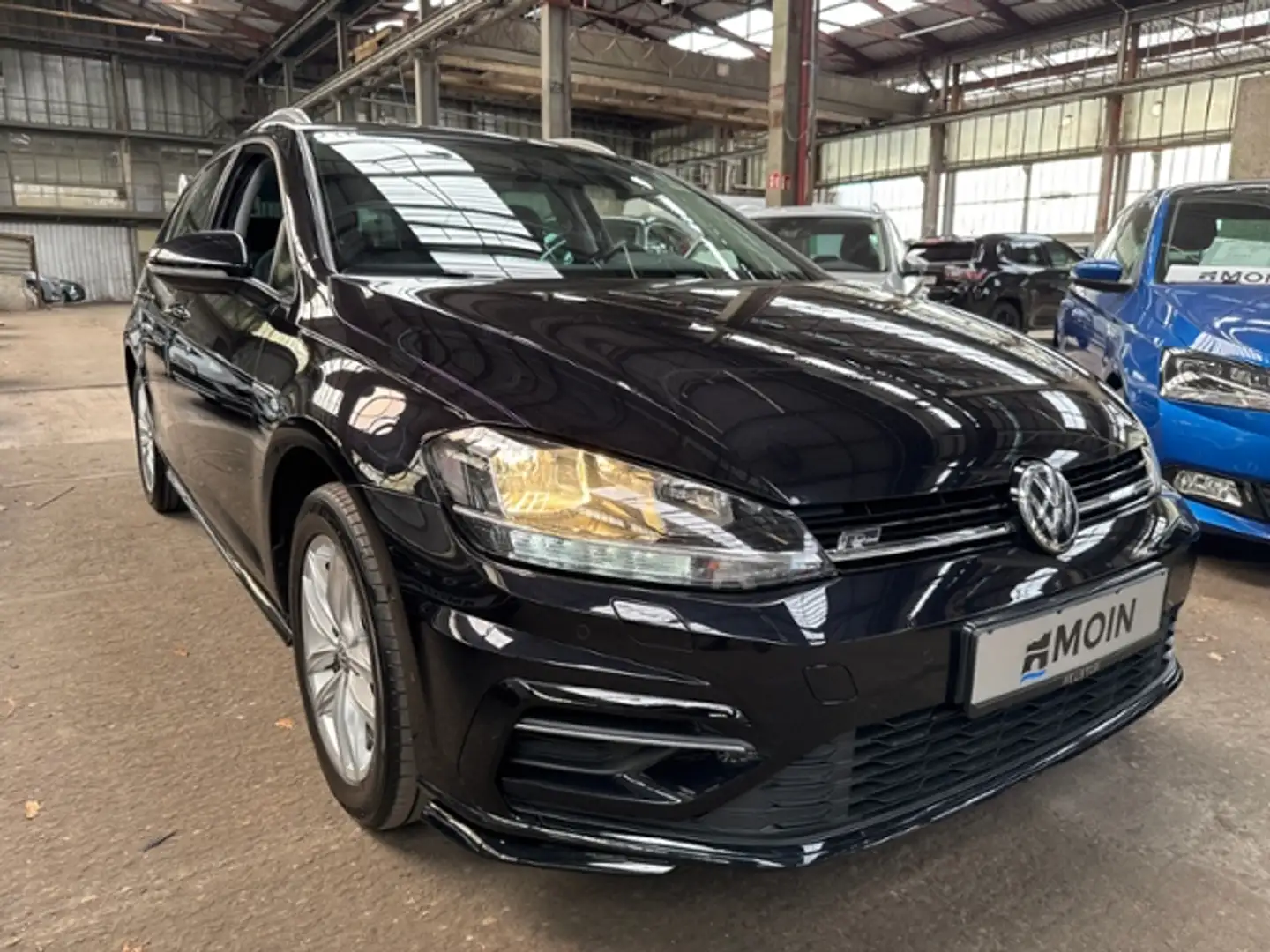 Volkswagen Golf Variant VII Variant 2.0 TDI DSG Comfortline ACC RearView Zwart - 2