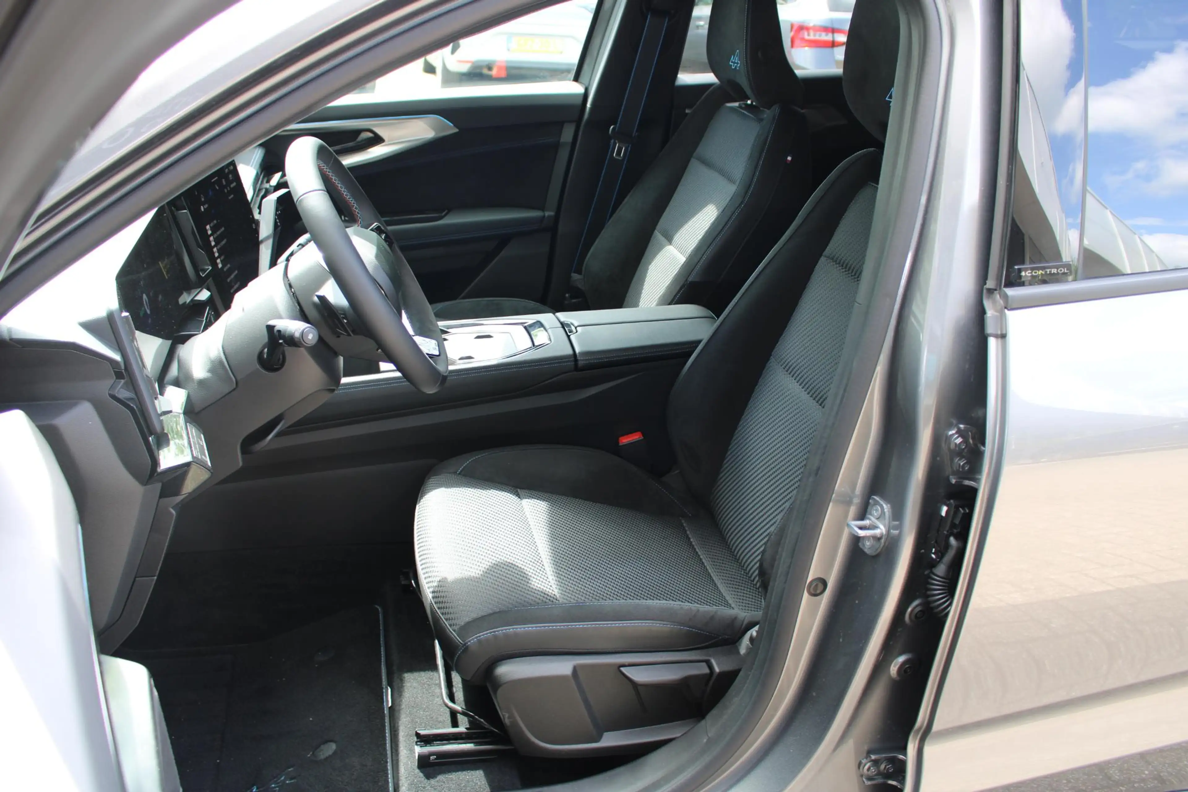 Renault Espace E-Tech full hybrid 200 esprit Alpine 7p. Automaat — photo 38