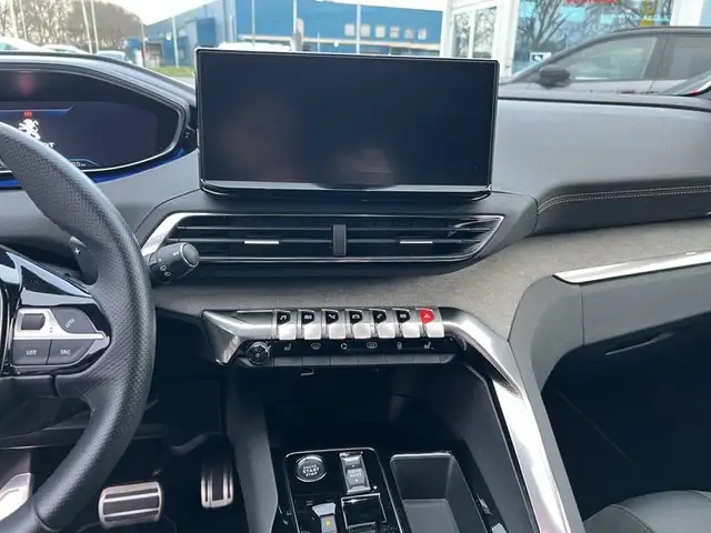 Peugeot 3008 view 11