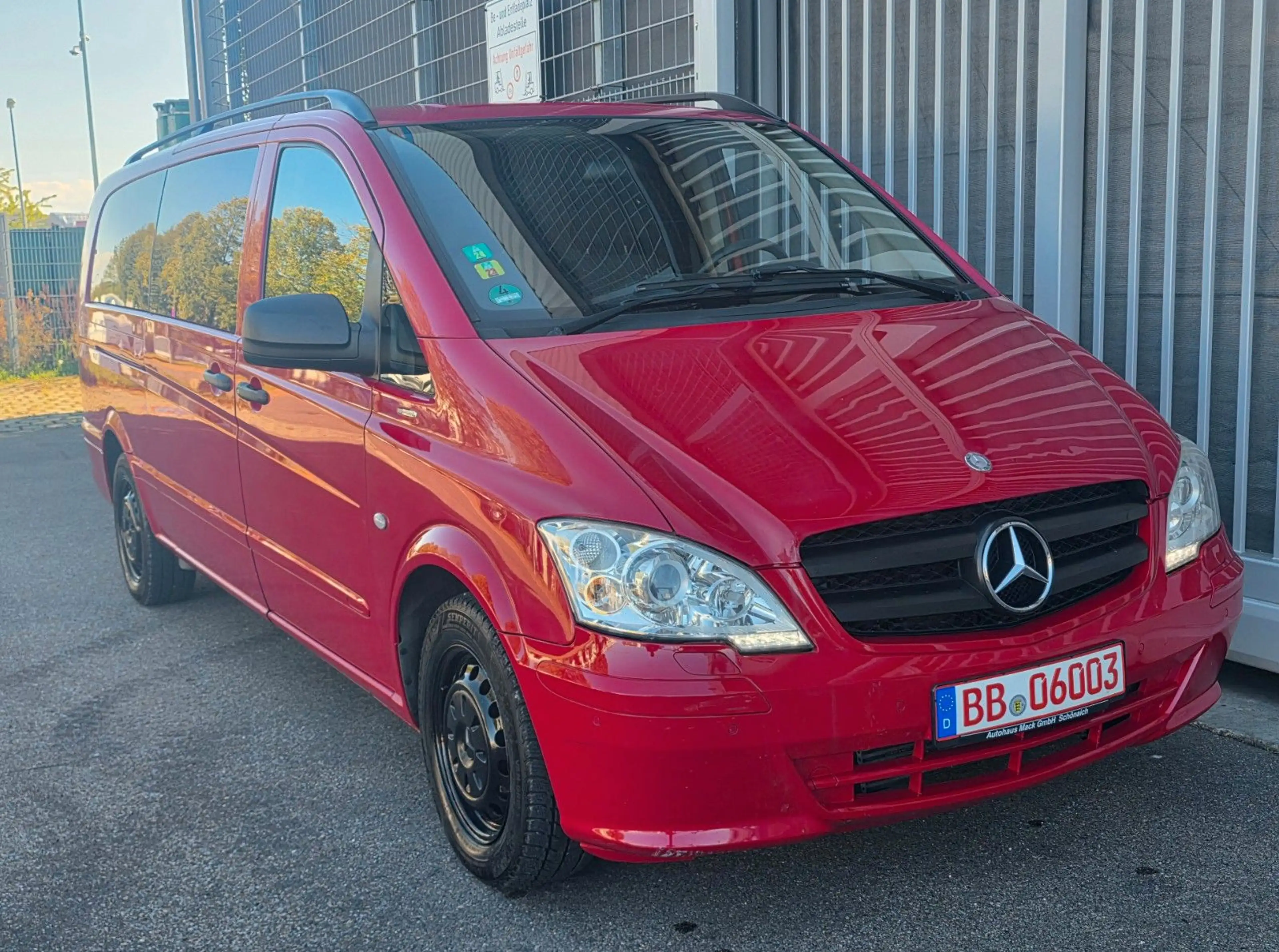Mercedes-Benz Vito extralang/9 SITZE/TÜV NEU/KLIMA/AHK/PDC/TEM