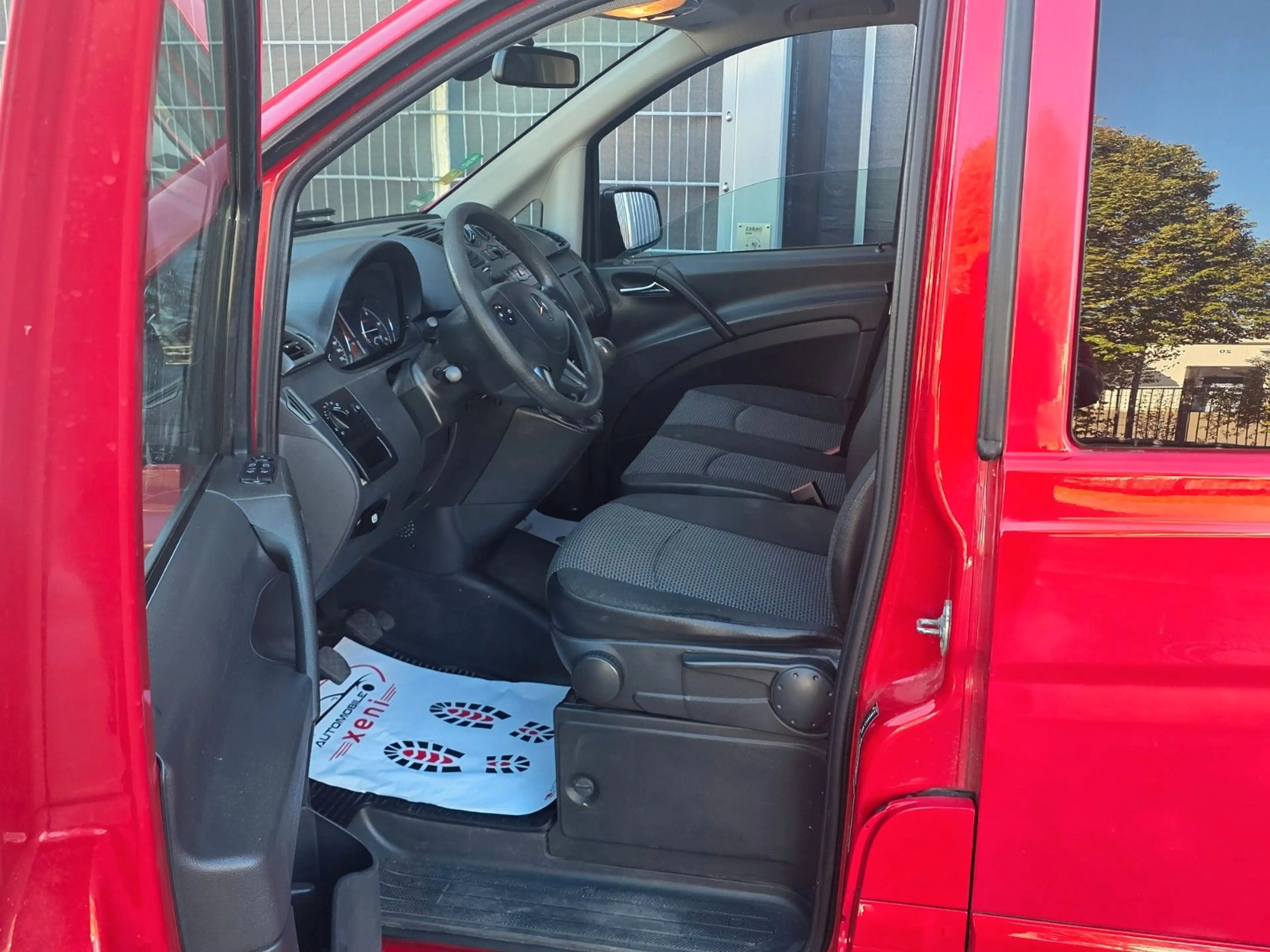 Mercedes-Benz Vito extralang/9 SITZE/TÜV NEU/KLIMA/AHK/PDC/TEM — photo 3