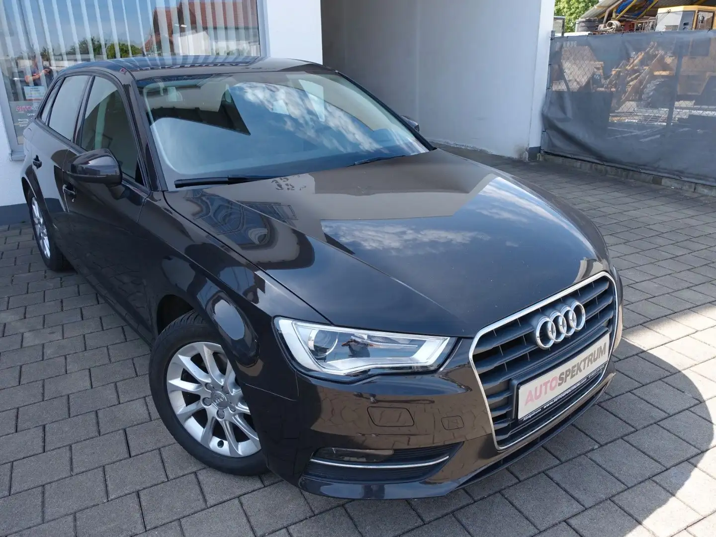 Audi A3 Sportback ambition ultra 1.HAND/LEDER/PANO Braun - 2