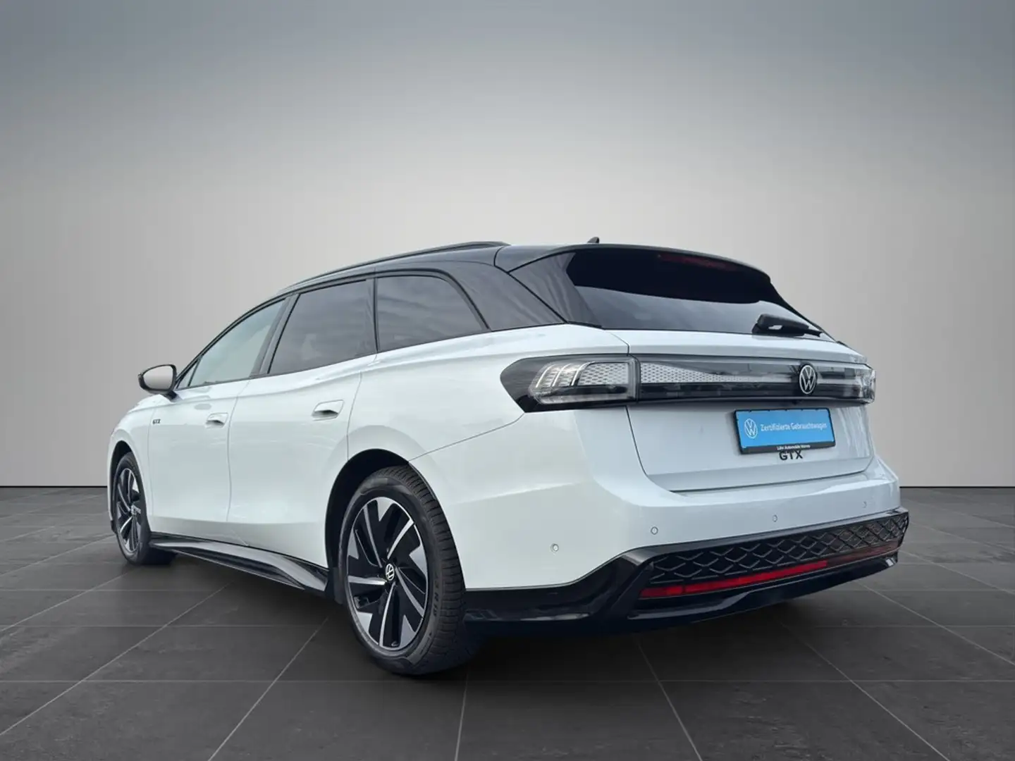 Volkswagen ID.7 Tourer GTX 4Motion *PANO*HARMAN-KARDON*AHK*MATRIX* Weiß - 2