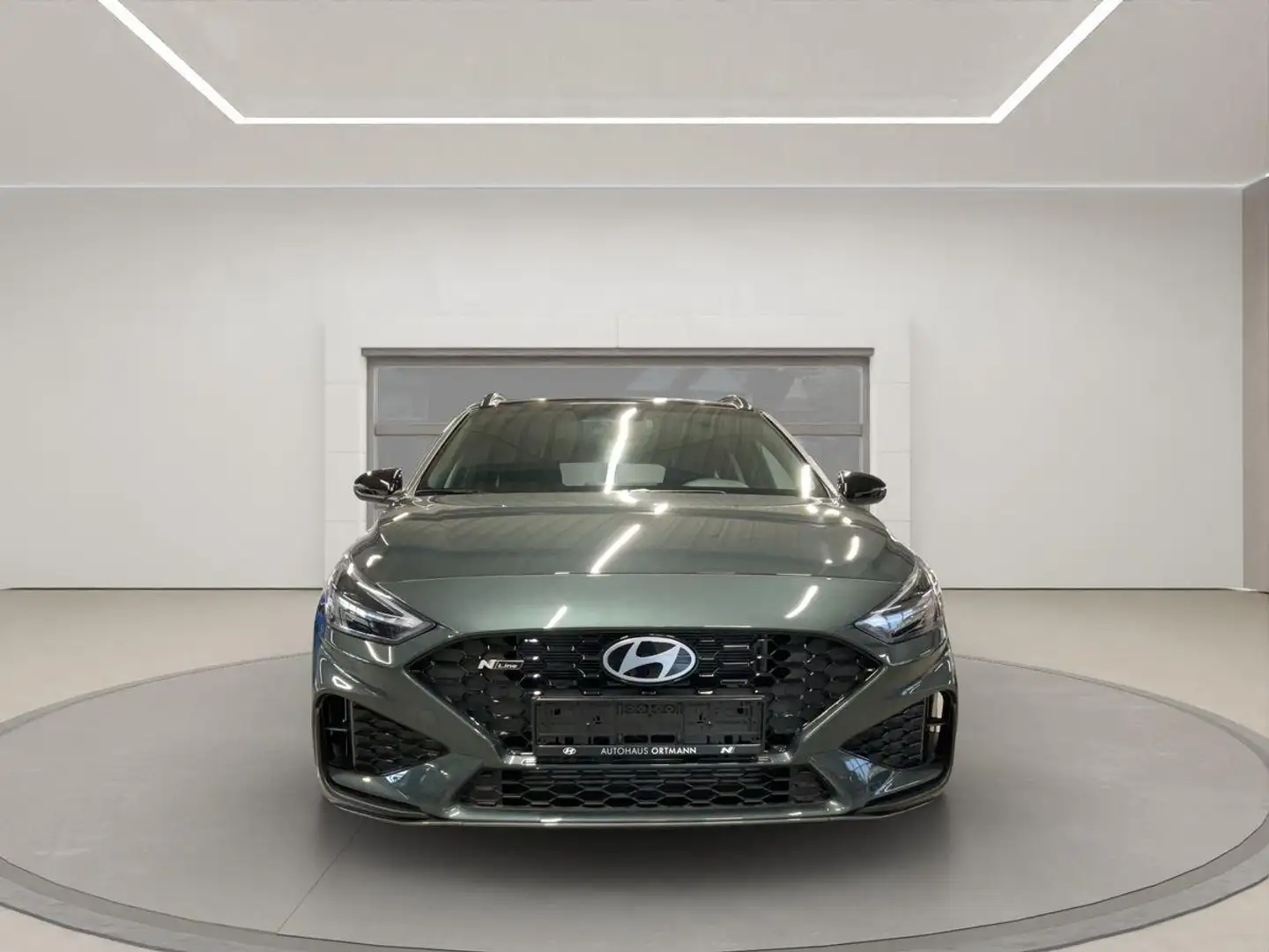 Hyundai i30 1.5 Benzin "N Line" 2WD Automatik Grün - 2