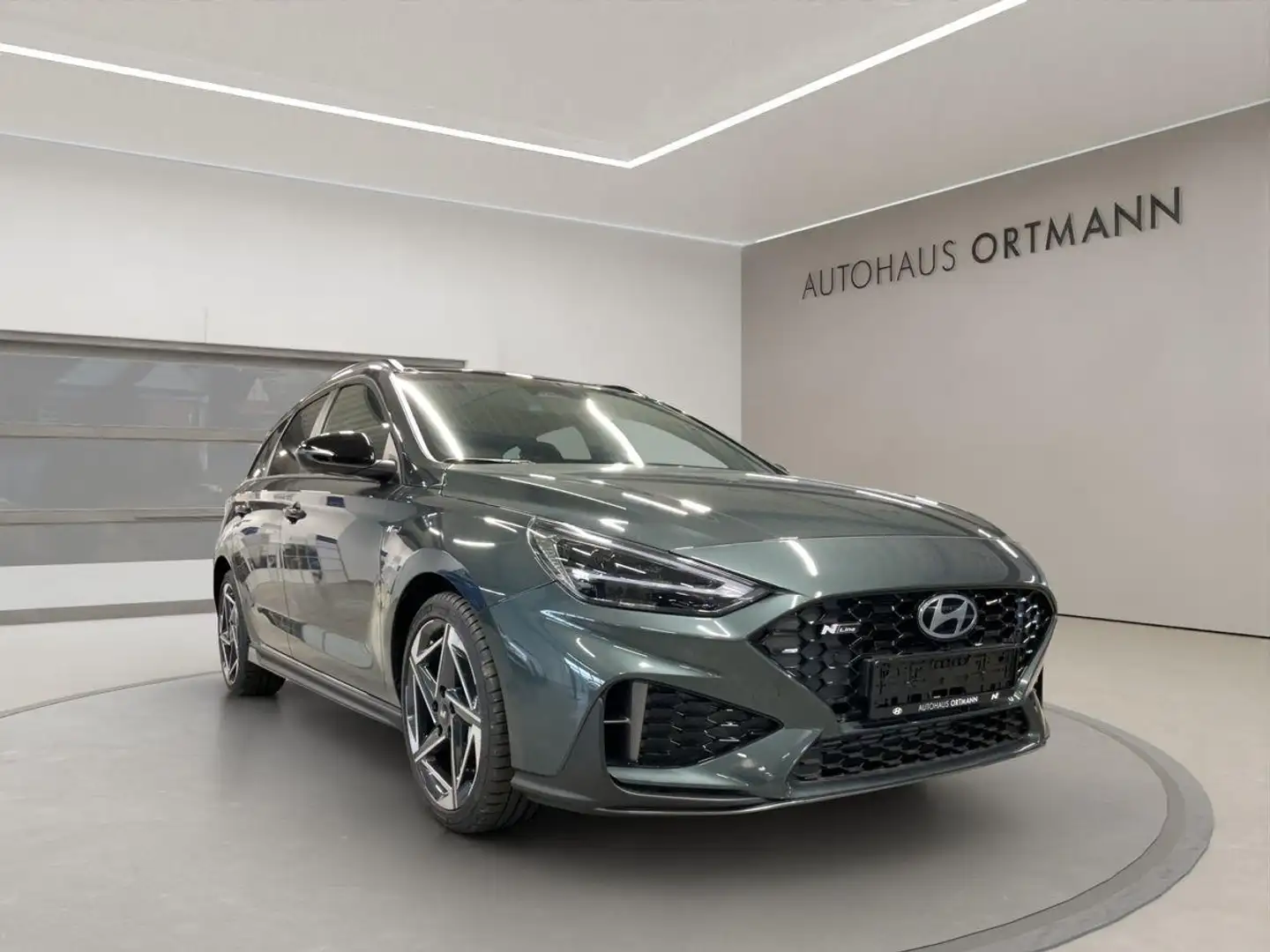 Hyundai i30 1.5 Benzin "N Line" 2WD Automatik Grün - 1