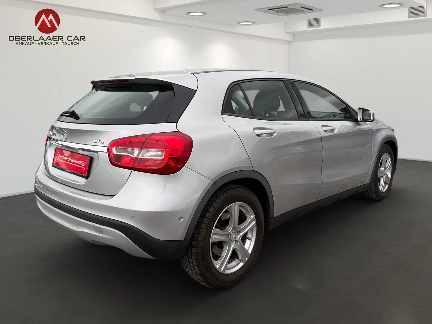 Mercedes-Benz GLA 200 GLA 200 CDI / d Aut. Grau - 2