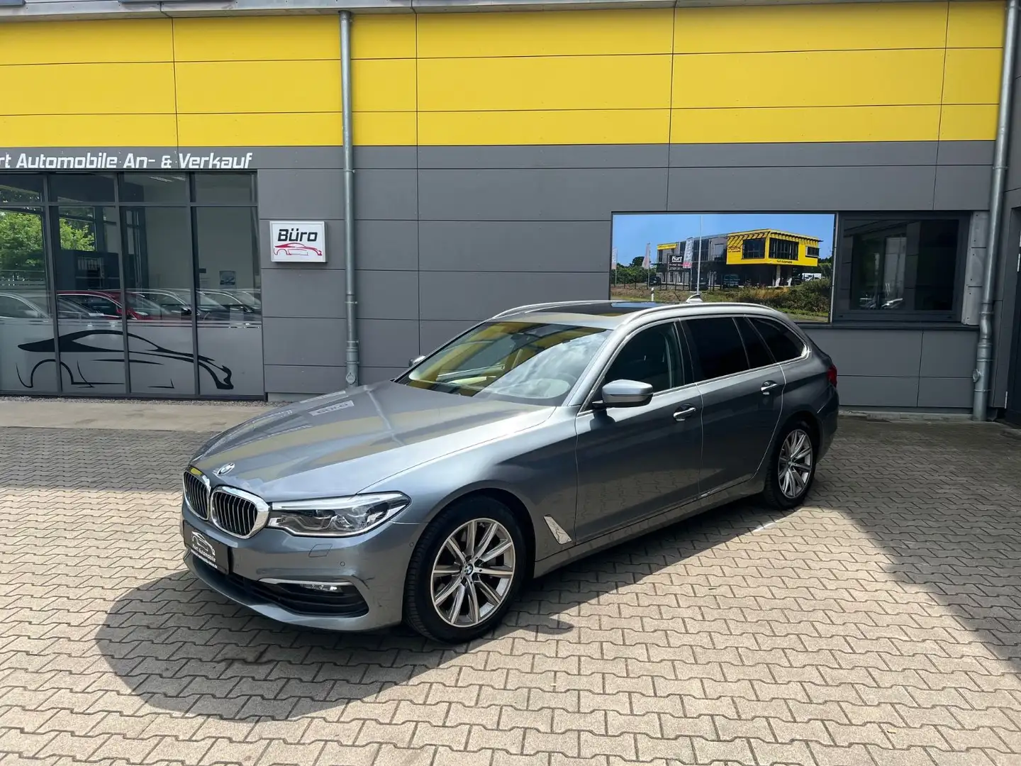 BMW 530 d xDrive HEAD-UP/PANO/8XBEREIFT/LED/SHZ/* Bleu - 1