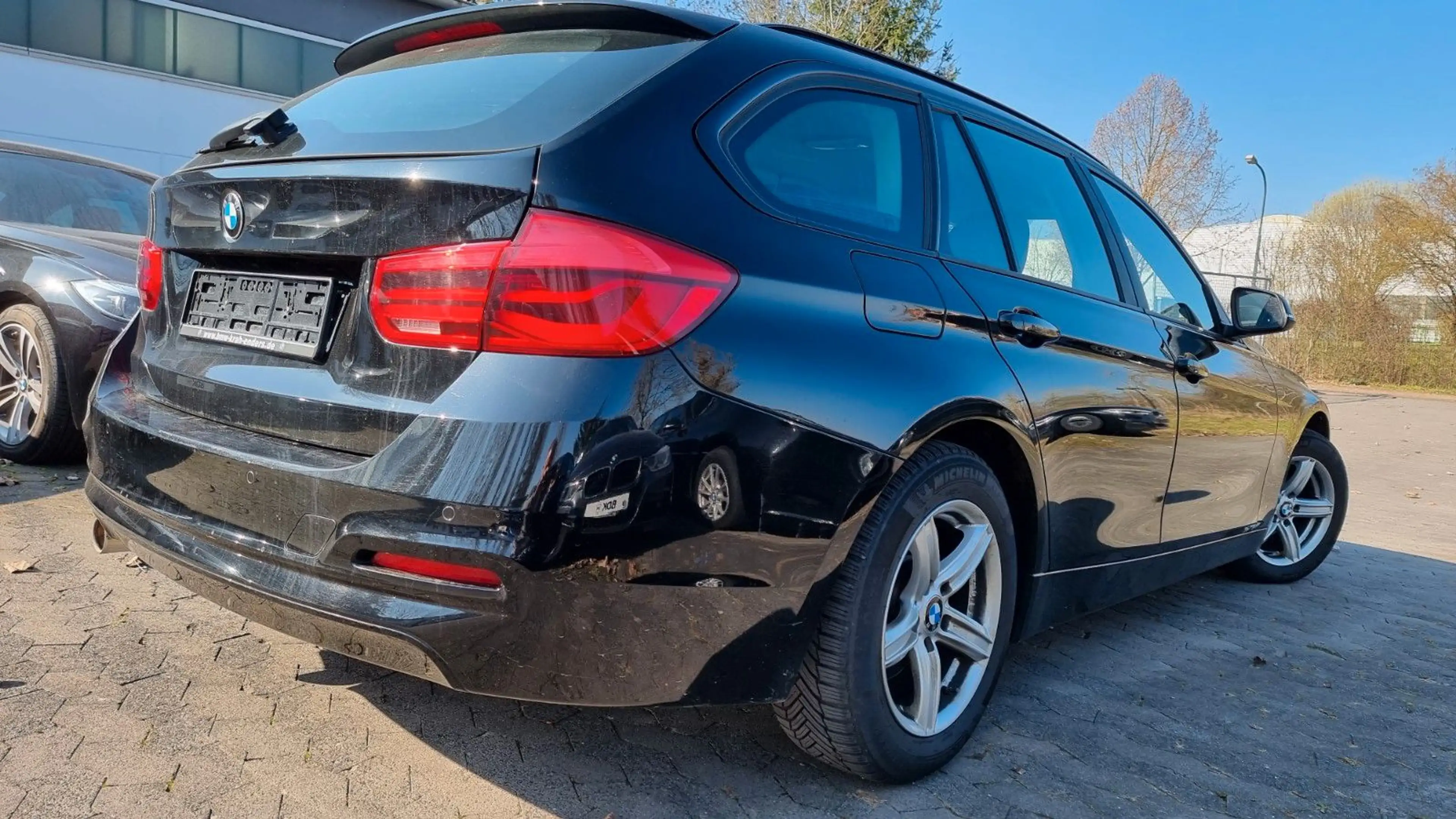 BMW 318 i Advantage Automatik Xenon 1.Hand — photo 2