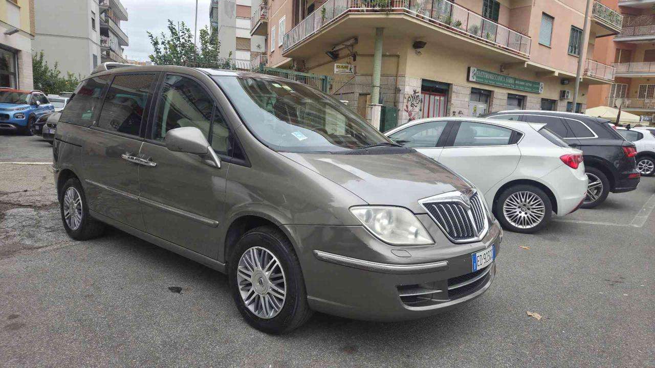 Lancia Phedra 2.0 MJT 136 CV Platino