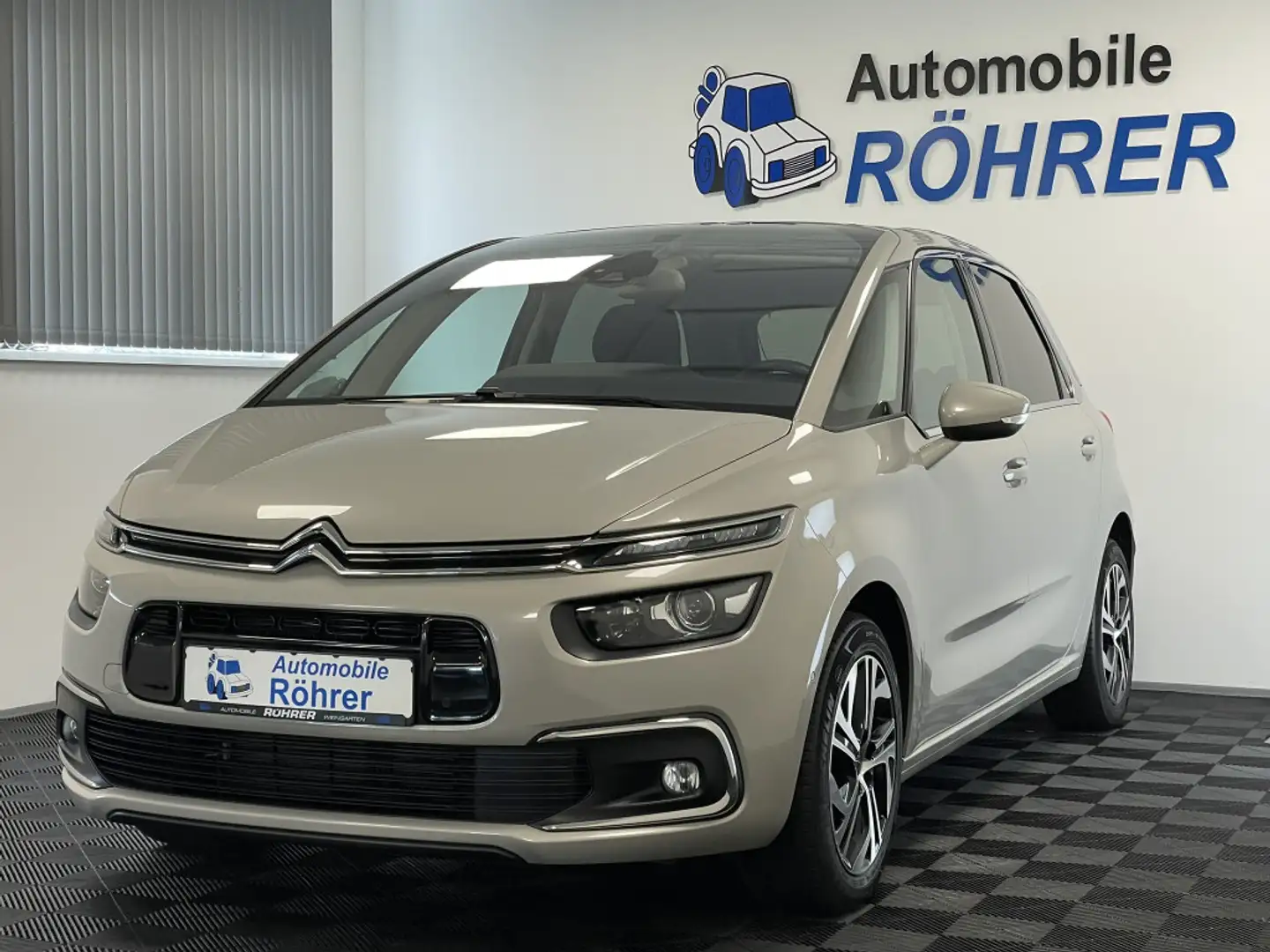 Citroen C4 Spacetourer Shine Navi Carplay Kamera Beige - 1