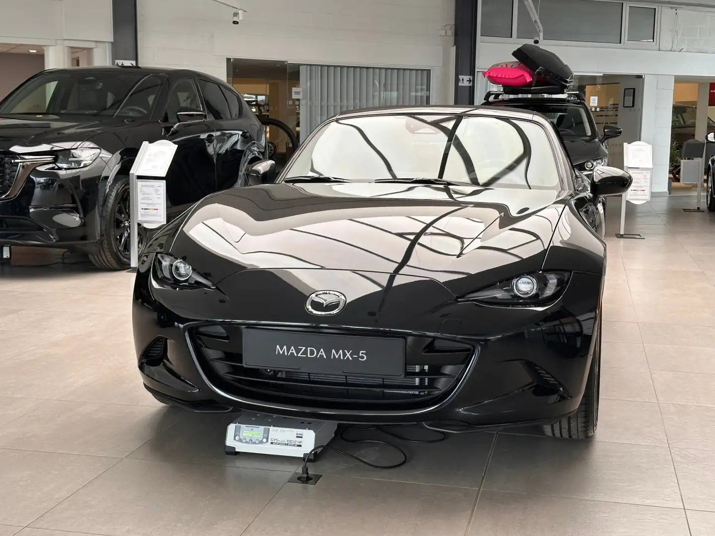 Mazda MX-5 1.5i Skyactiv-G Exclusive Line Schwarz - 2
