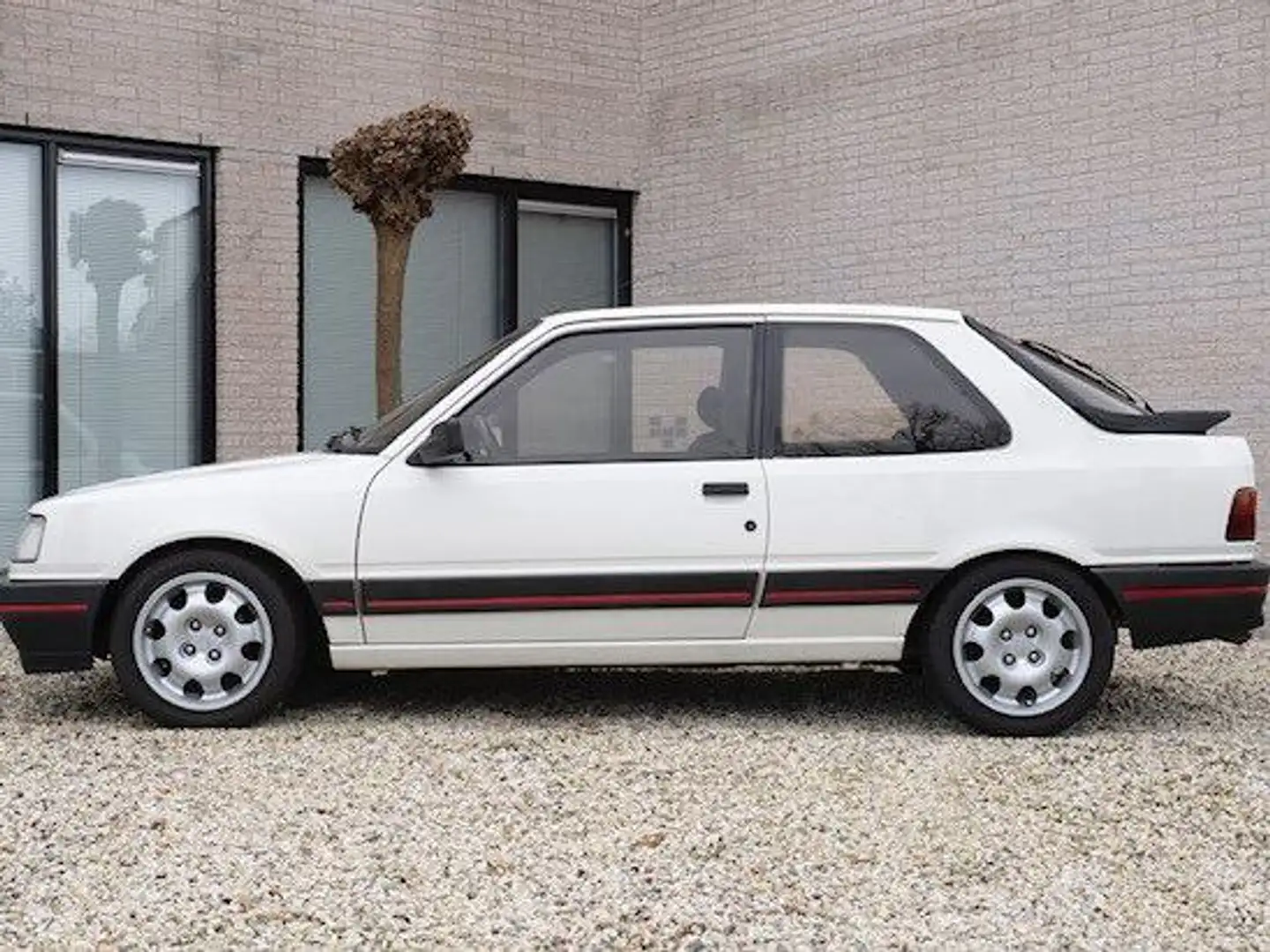 Peugeot 309 1.9 GTI Bílá - 1