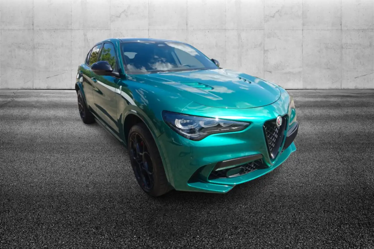 Alfa Romeo Stelvio 2025
