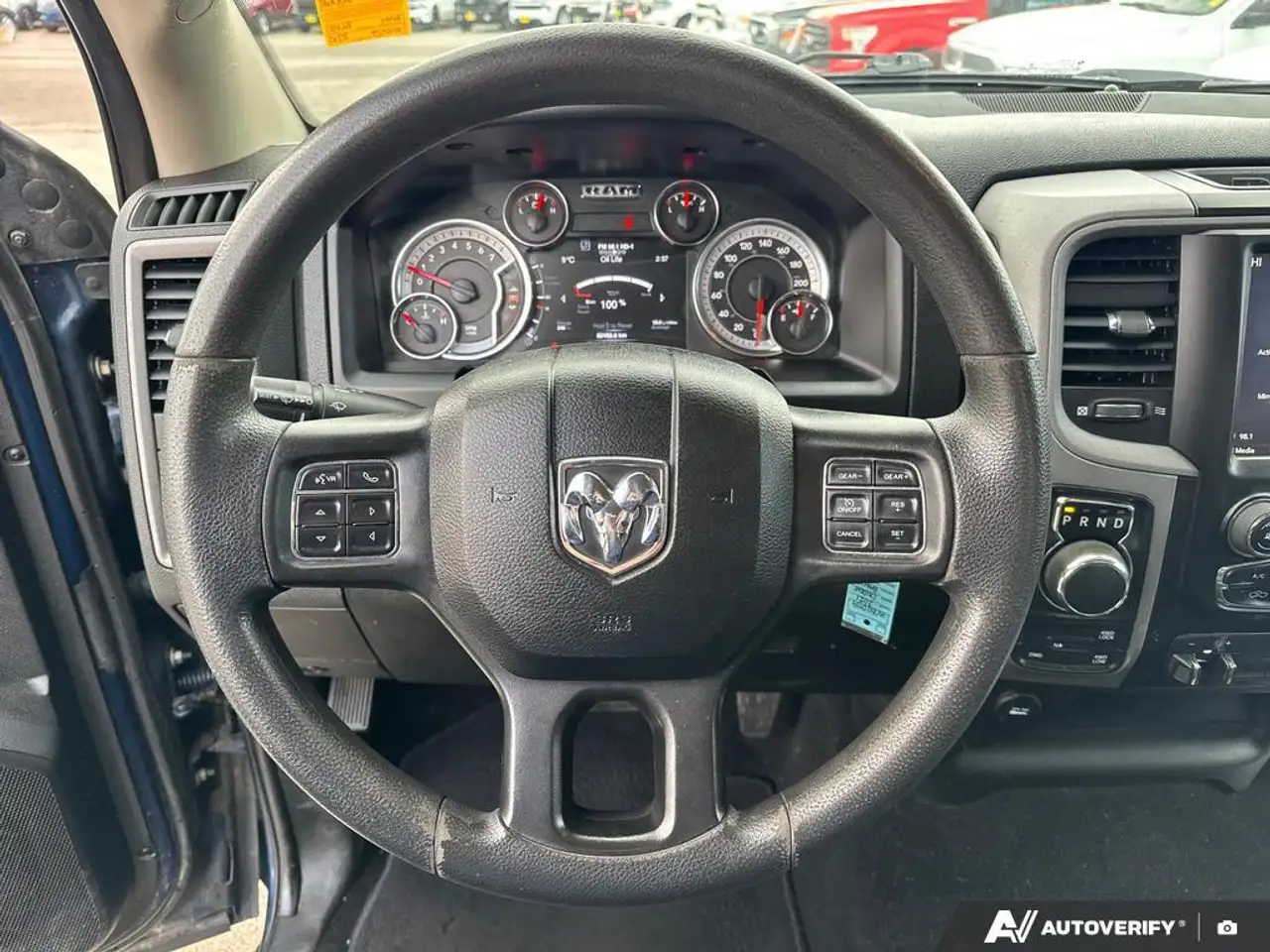 RAM 1500 снимка RAM 1500