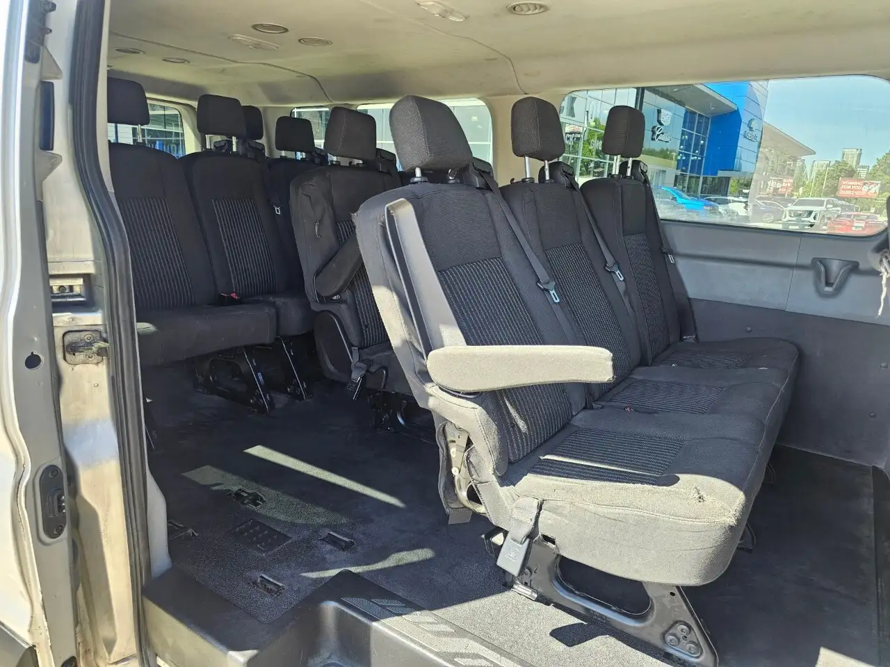Ford Transit Passenger Wagon снимка Ford Transit Passenger Wagon