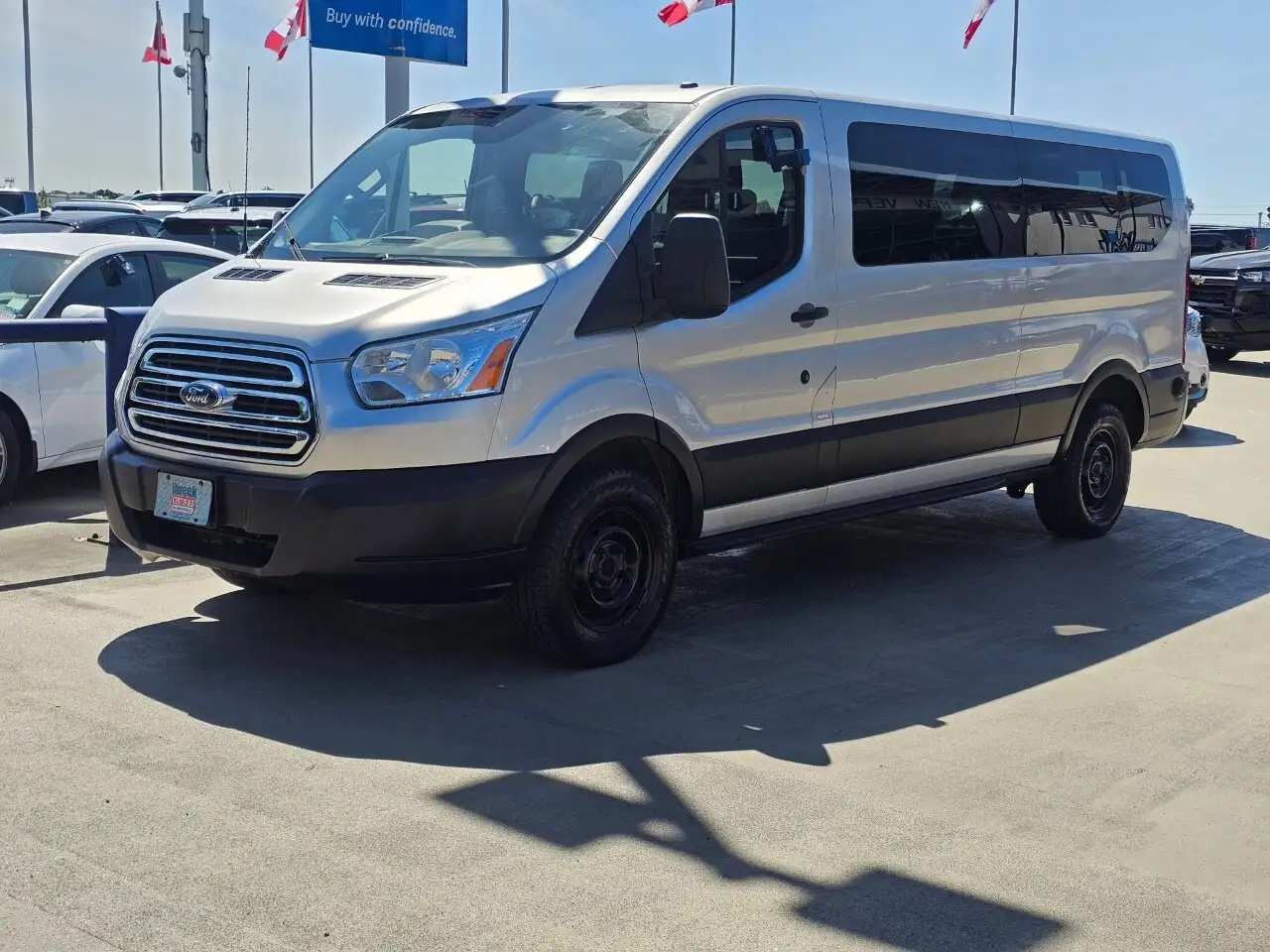 Ford Transit Passenger Wagon снимка Ford Transit Passenger Wagon