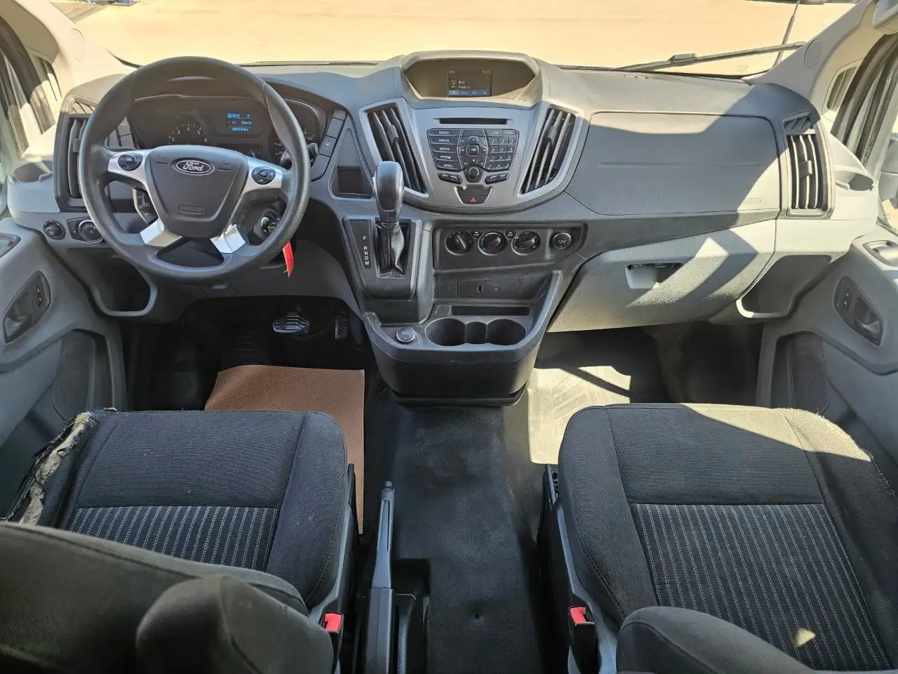 Ford Transit Passenger Wagon снимка Ford Transit Passenger Wagon