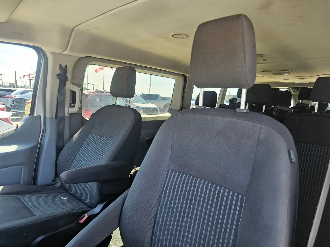 Ford Transit Passenger Wagon снимка Ford Transit Passenger Wagon