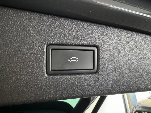 Volkswagen Tiguan view 14