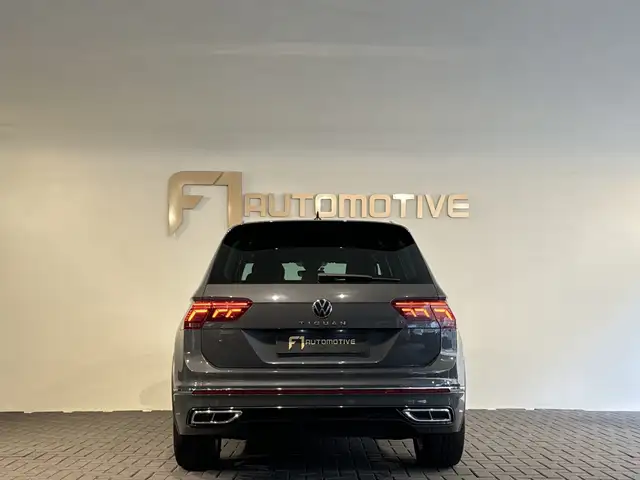 Volkswagen Tiguan view 5