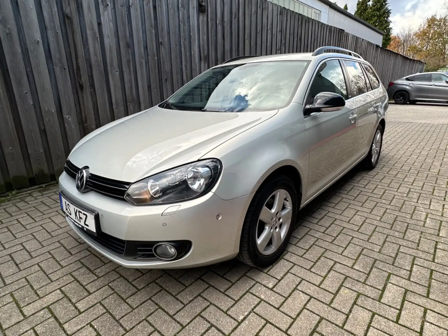 Volkswagen Golf VI Variant Style SHZ KLIMA ALU`S KAMERA PDC Silber - 1