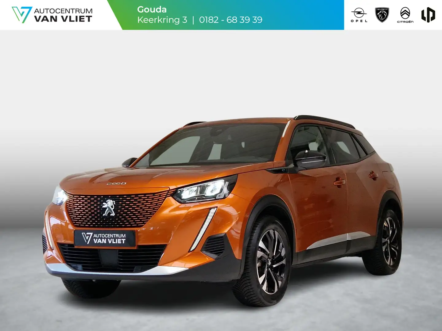 Peugeot e-2008 EV Allure Pack 50 kWh 3-Fase 11 kWh |  Stoelverwar Orange - 1