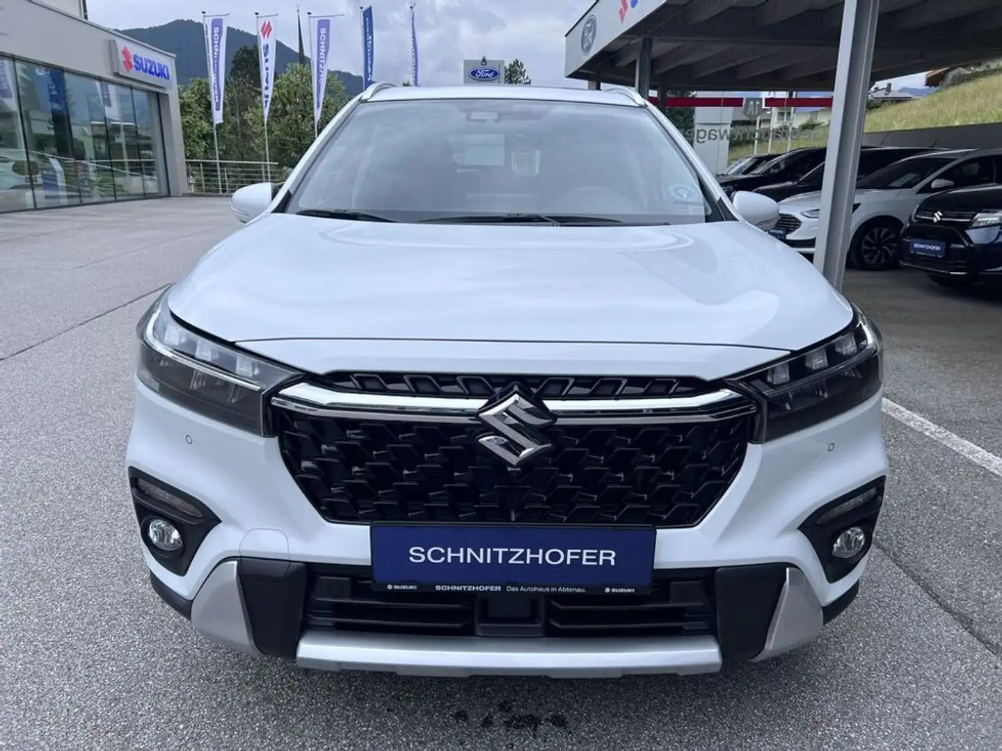 Suzuki S-Cross Flash Aut. Panorama AWD* Weiß - 2