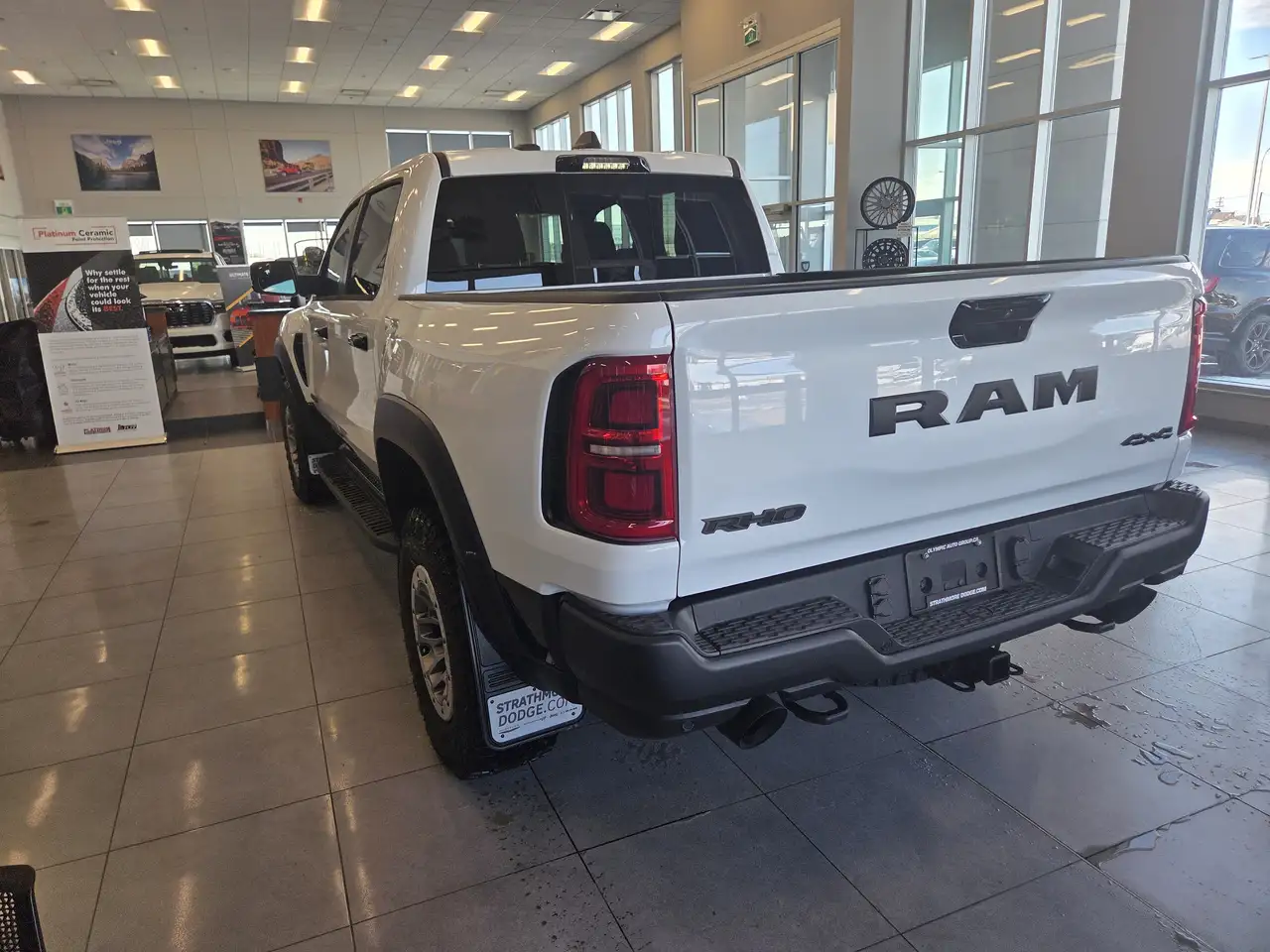 RAM 1500 снимка RAM 1500