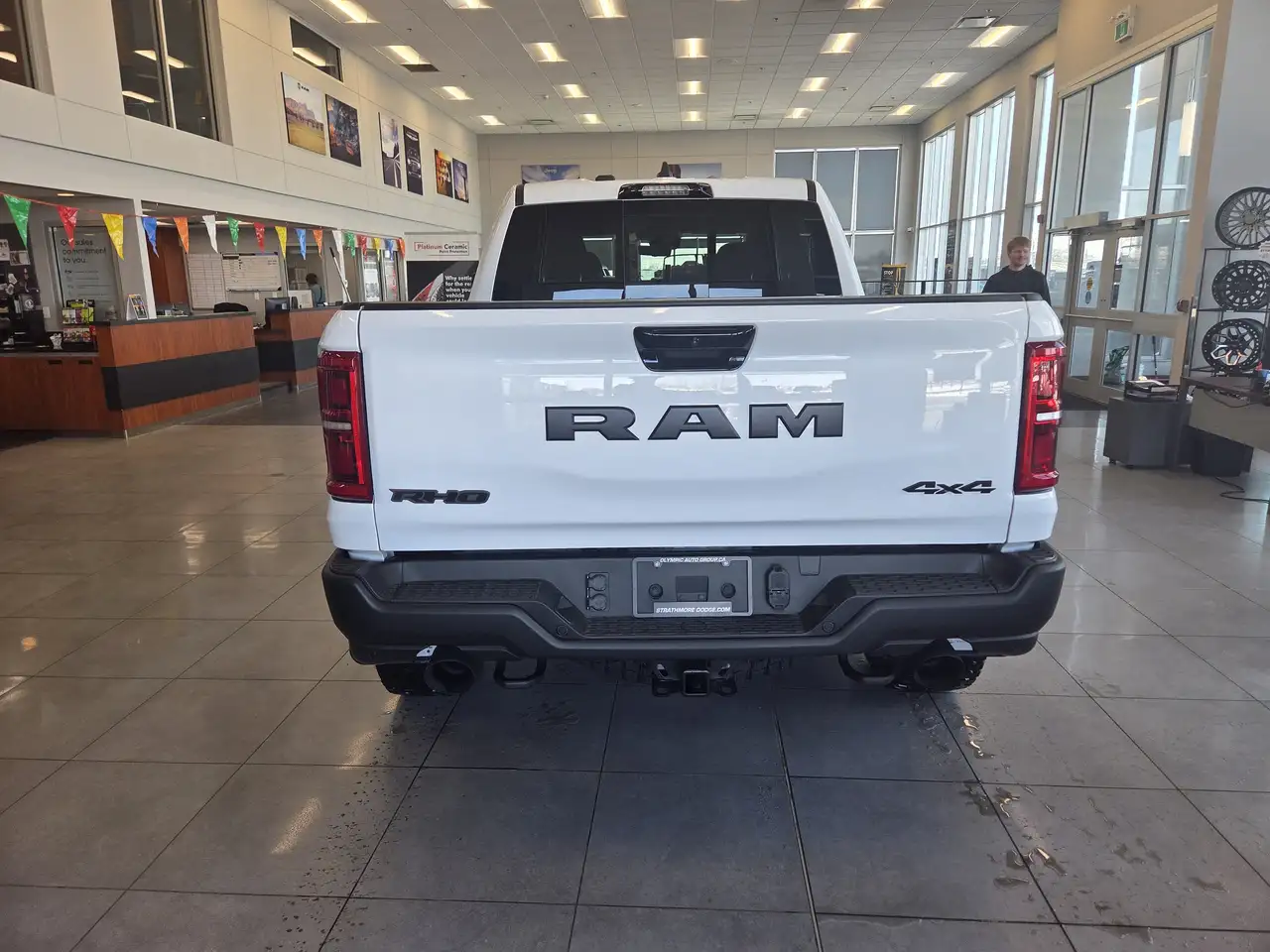 RAM 1500 снимка RAM 1500