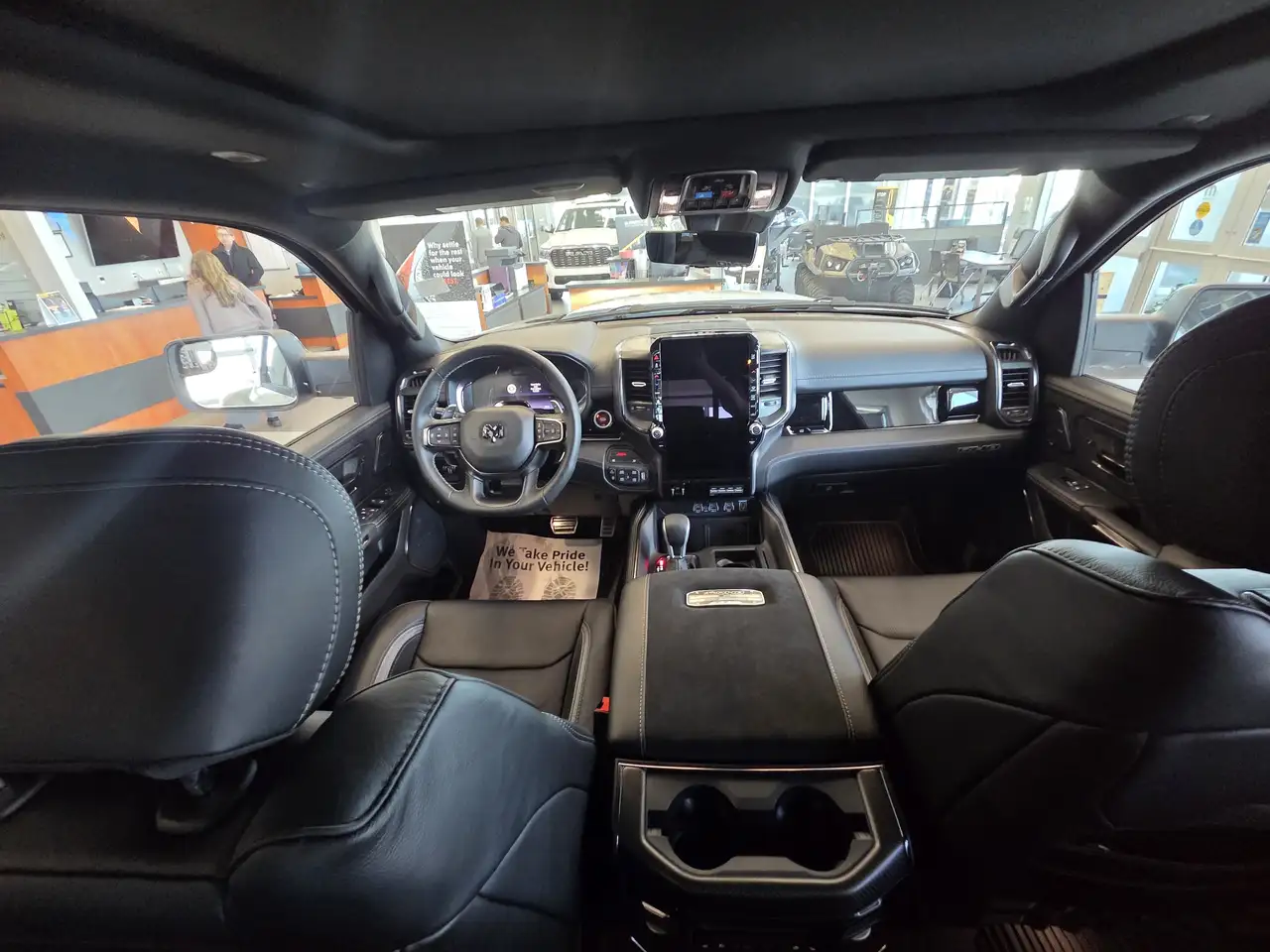 RAM 1500 снимка RAM 1500