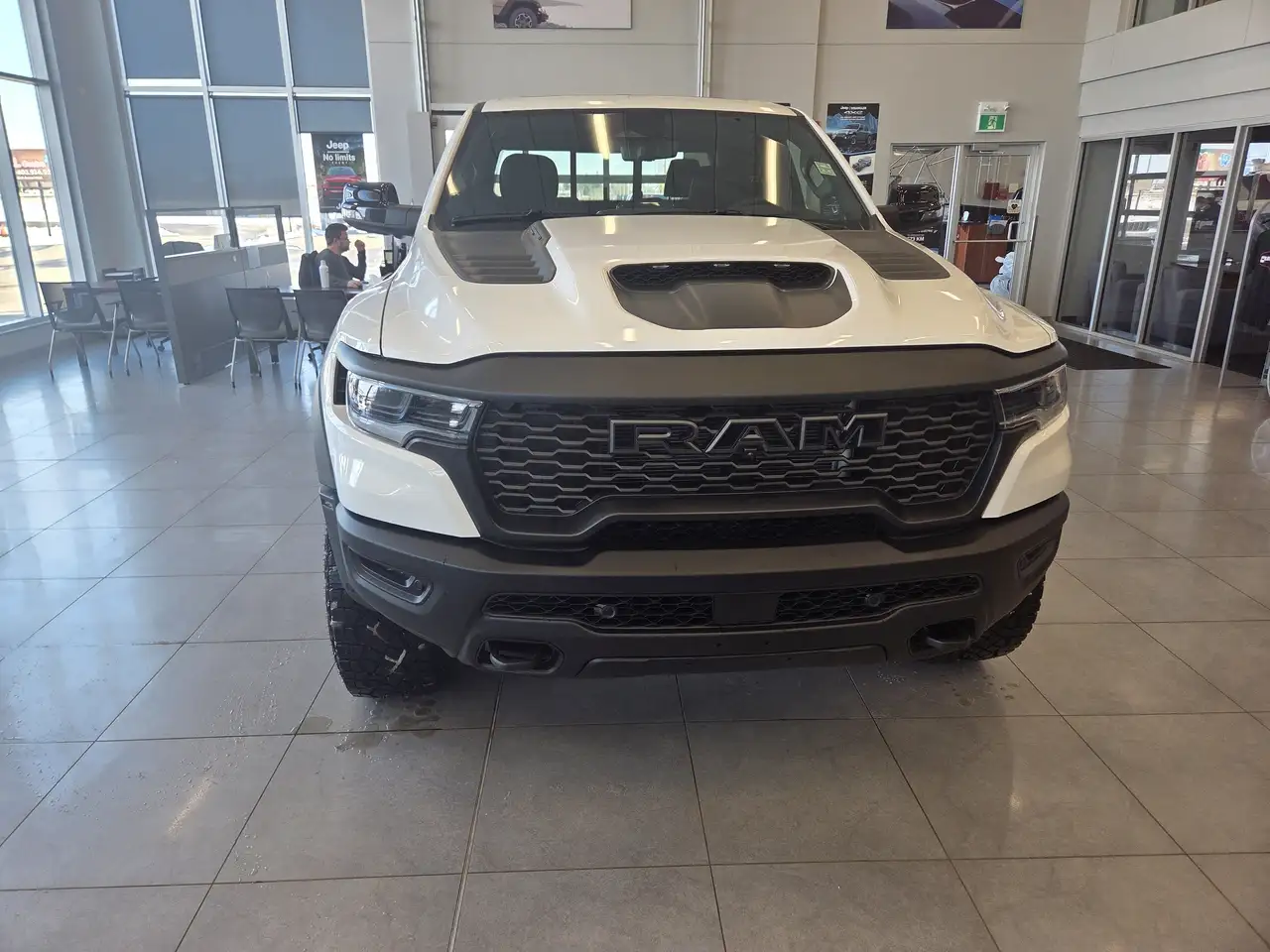 RAM 1500 снимка RAM 1500