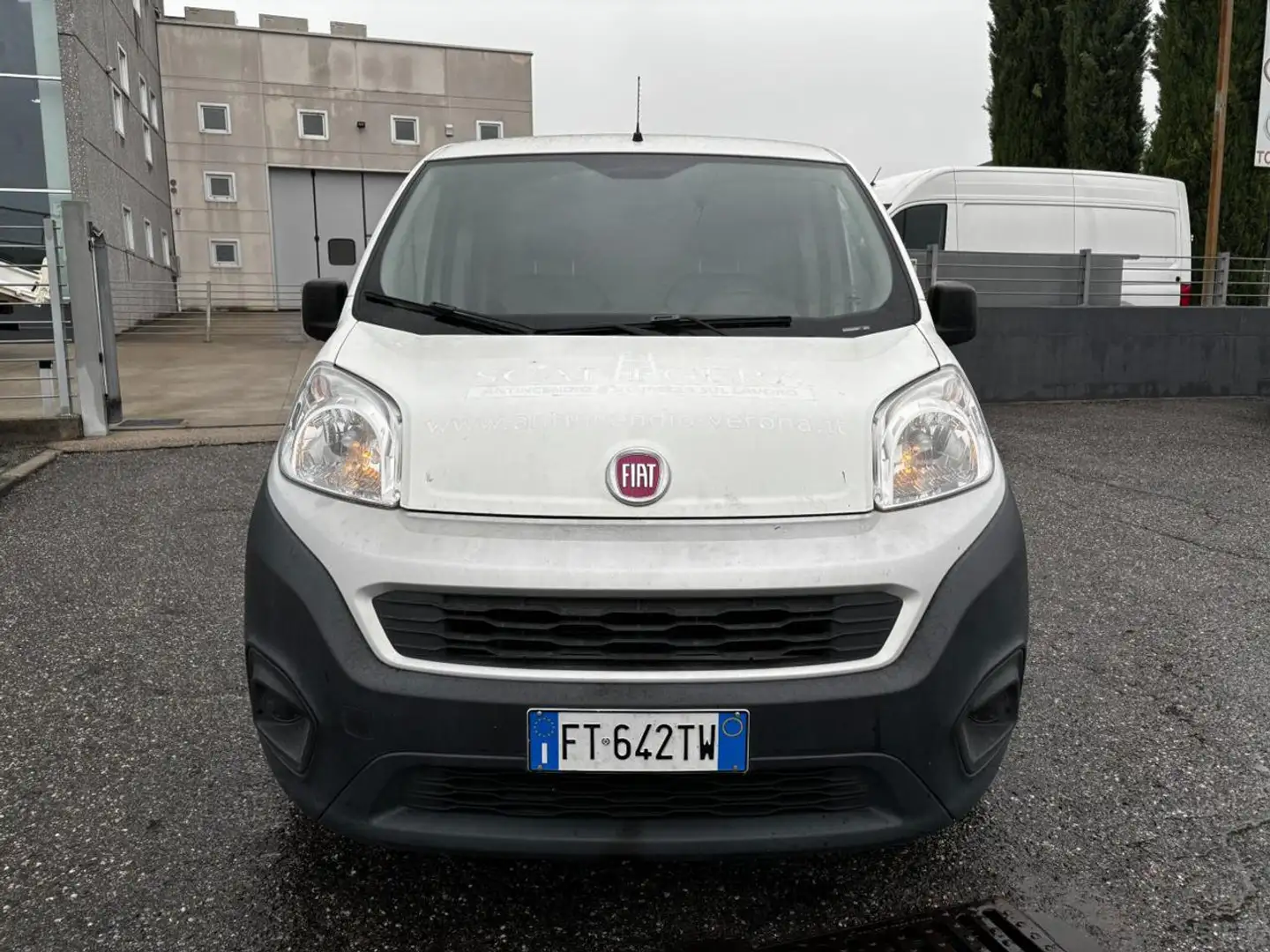 Fiat Fiorino 1.3 MJT 95CV Cargo SX Blanc - 2