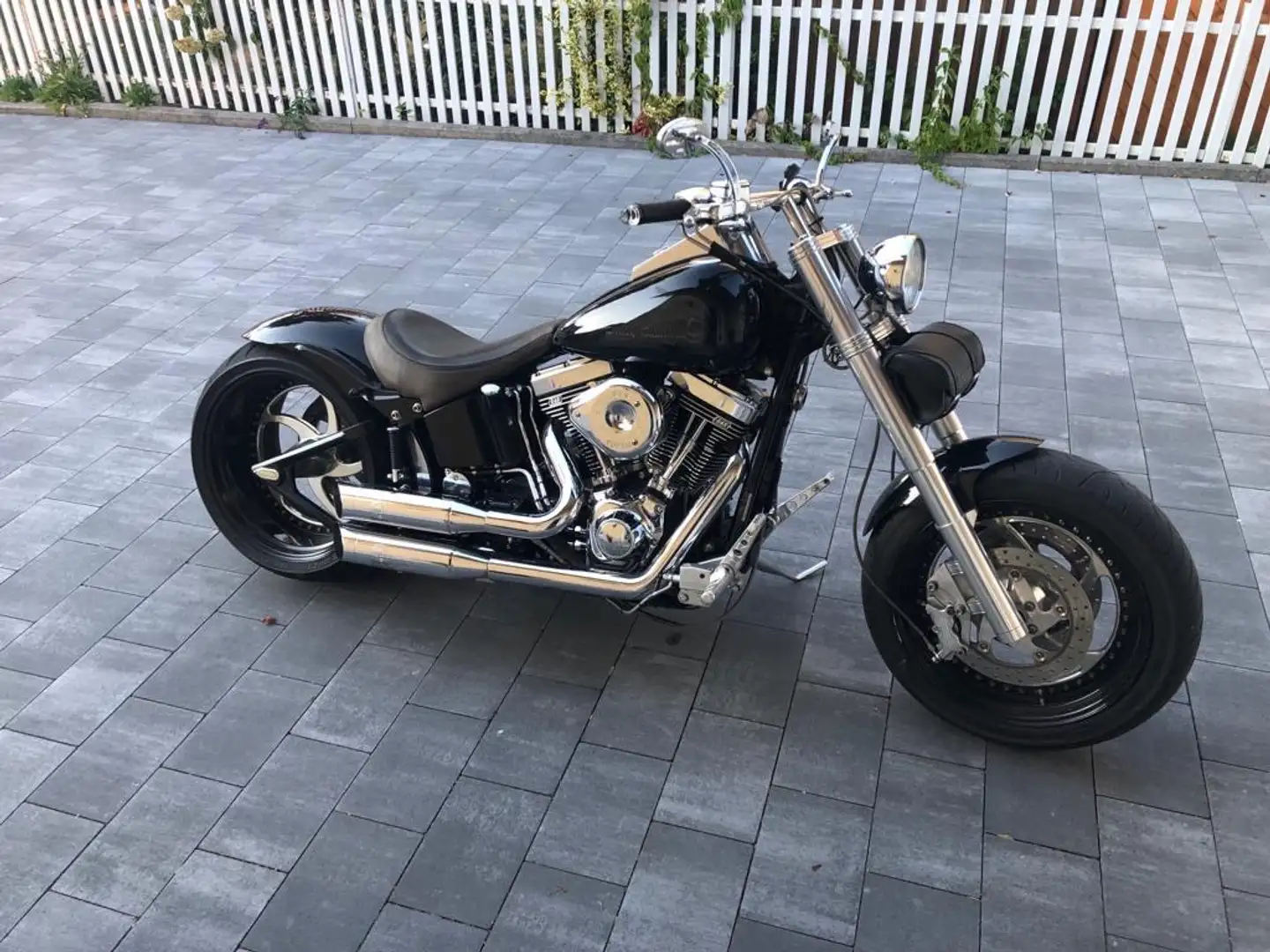 Harley-Davidson Custom Bike Harley-Davidson Softtail Ricks Custom 124ci S&S Schwarz - 1