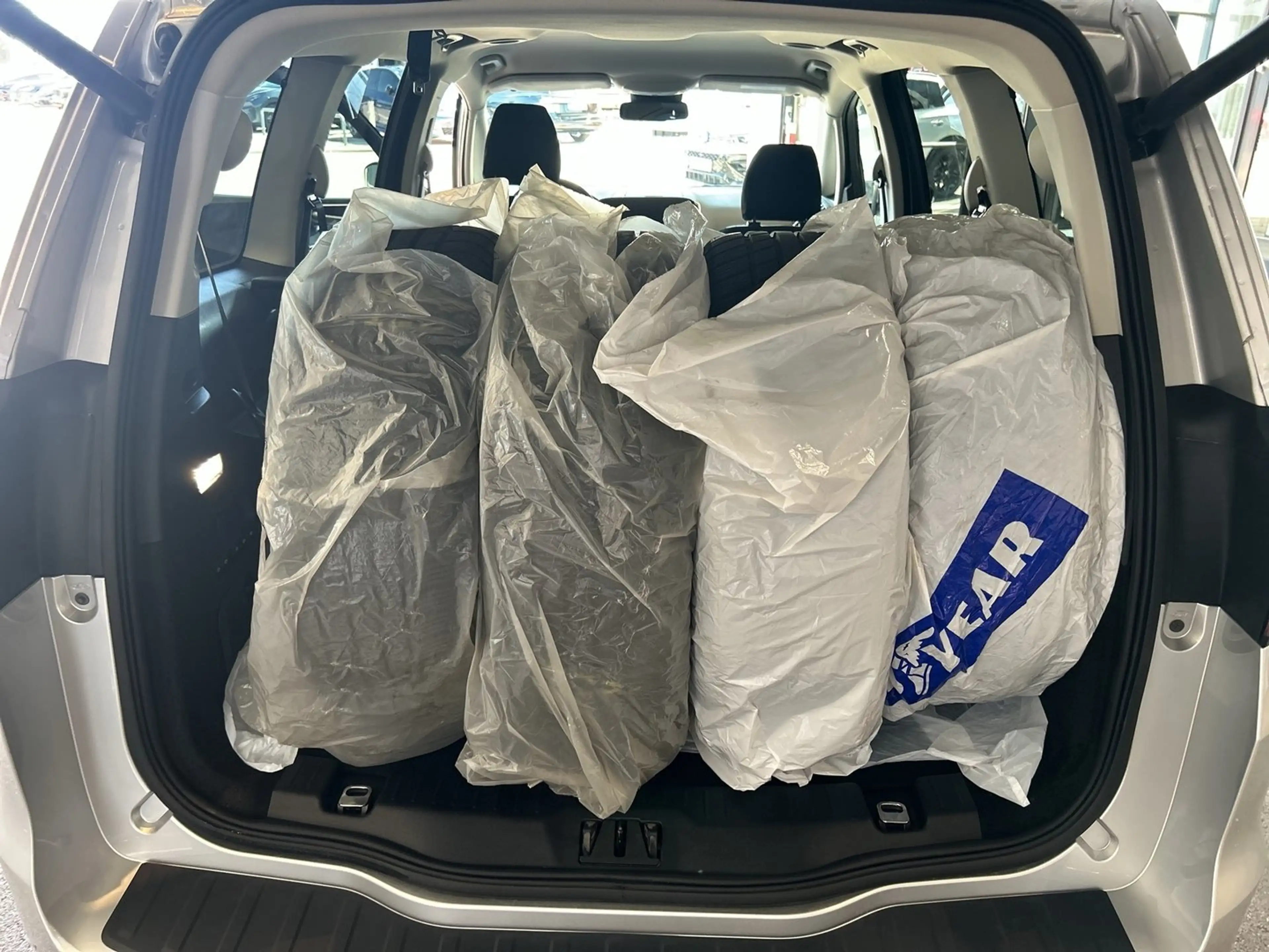 Ford Galaxy 2,0 EcoBlue Titanium Aut. — photo 12