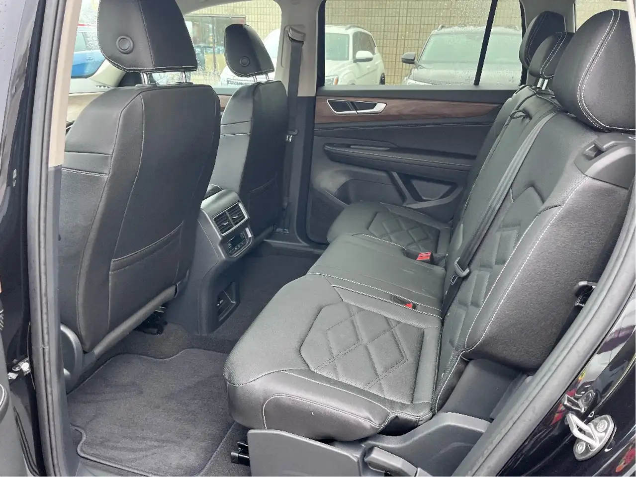 Volkswagen Atlas снимка Volkswagen Atlas