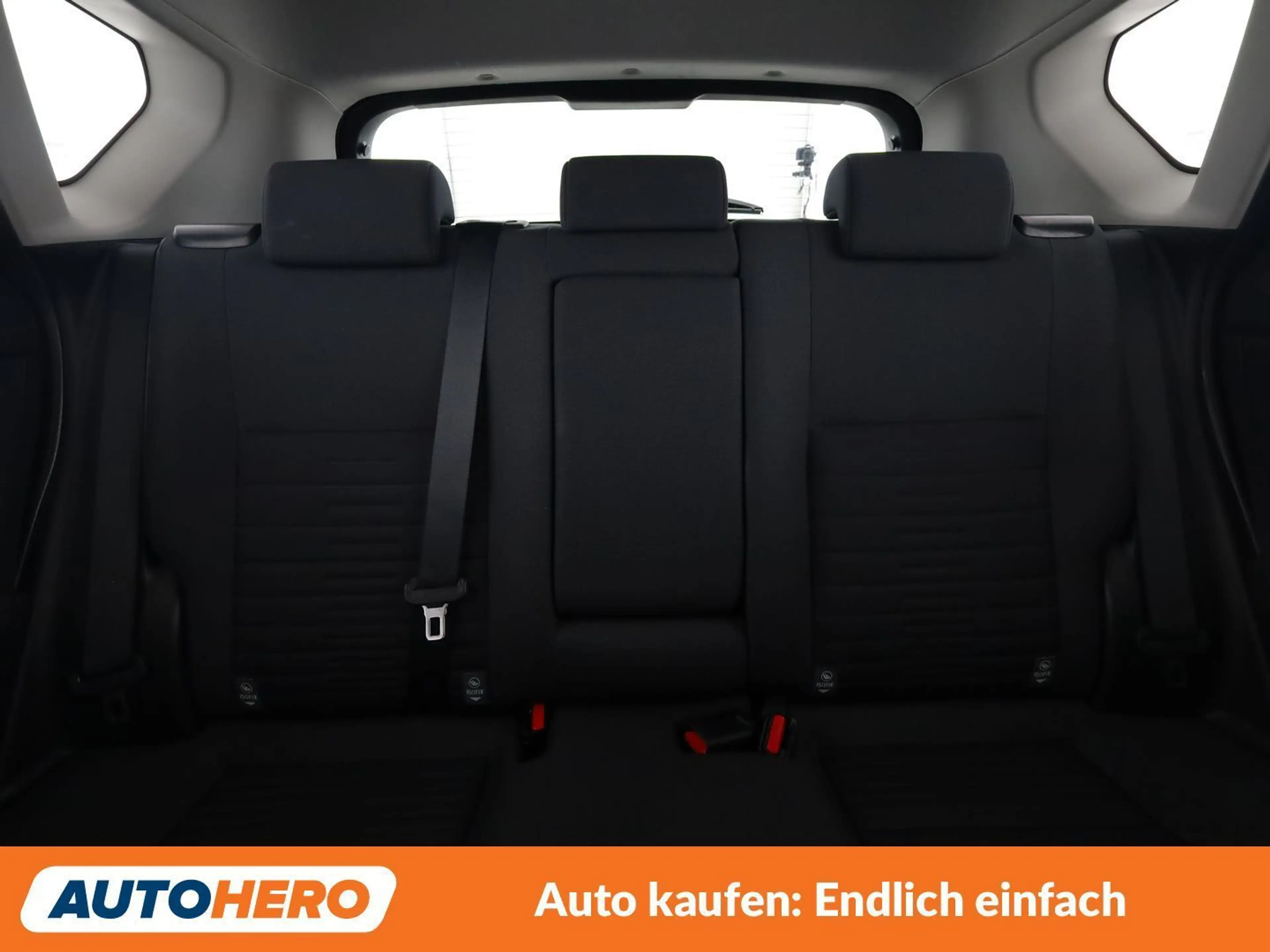 Toyota Auris 1.8 Hybrid Active — photo 15