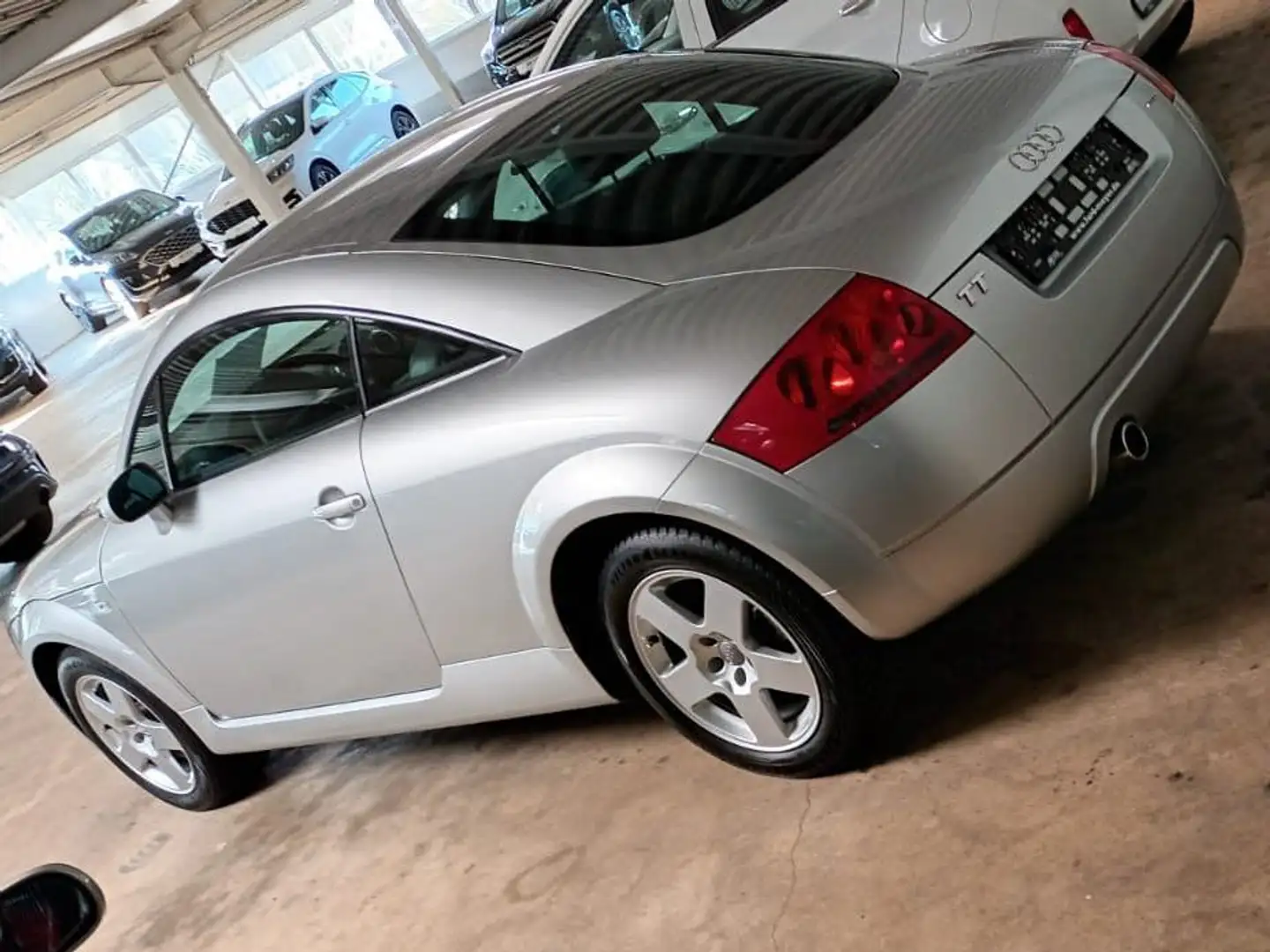 Audi TT TT Coupe 1.8 T quattro Silber - 2