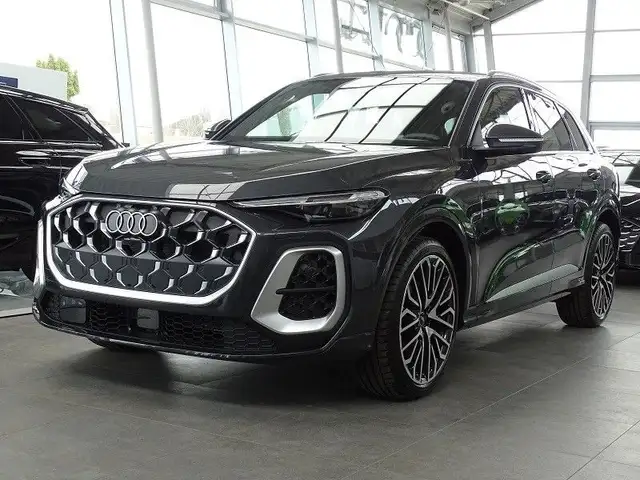 Audi SQ5 3.0 TFSI 270 kW quattro - Tech pro /  B & O
