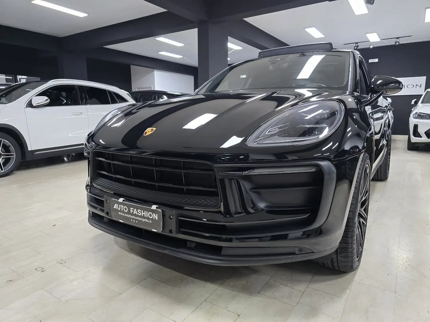 Porsche Macan Macan I 2022 2.0 265cv pdk (Tetto) Nero - 2