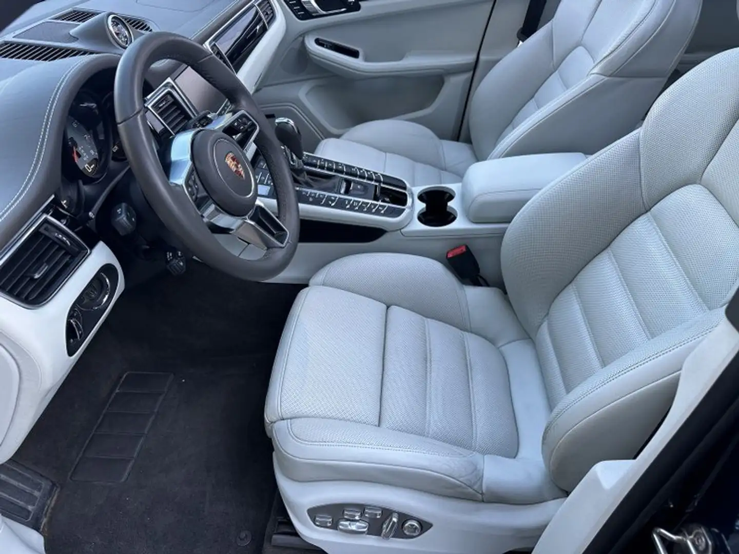 Porsche Macan S Turbo Sport Design 21" Blau - 2