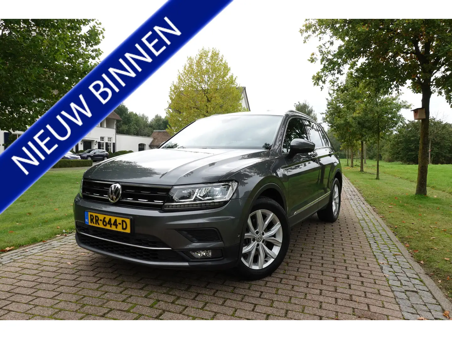 Volkswagen Tiguan 1.4 TSI ACT Highline NAP | Trekhaak uitklapbaar | Gris - 1