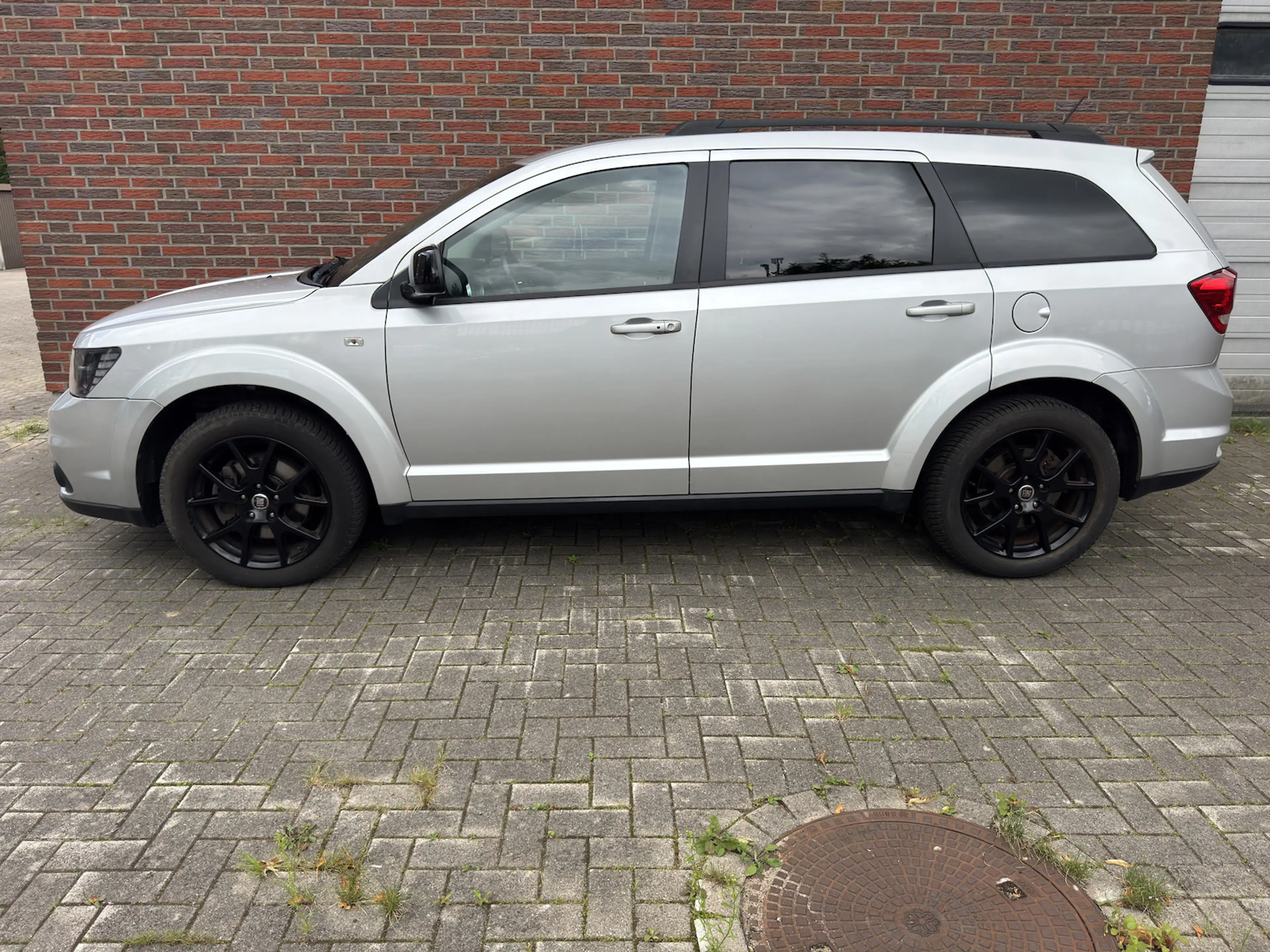 Fiat Freemont BLACK CODE AWD ALLRAD — photo 2