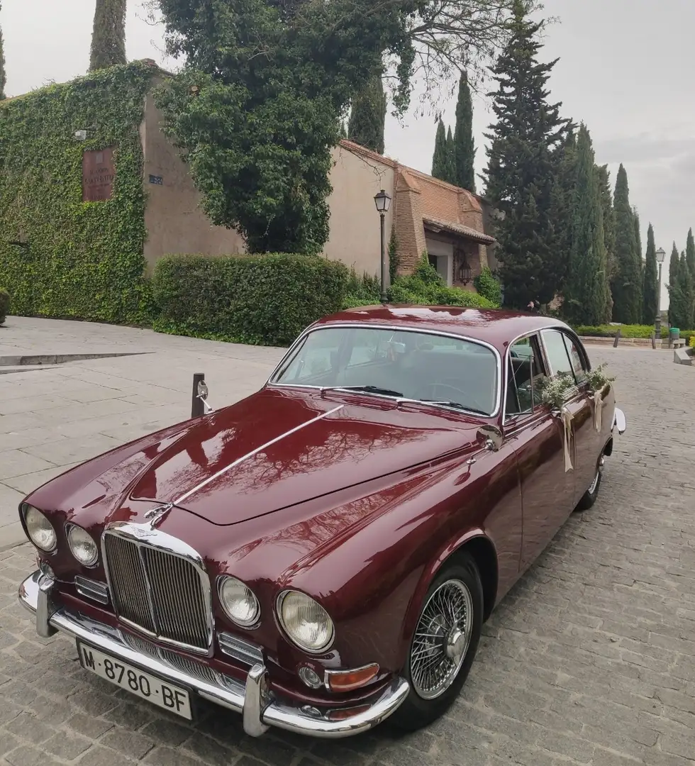 Jaguar 420 - 1