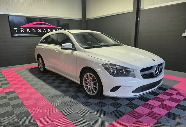 Mercedes-Benz CLA 180 Caméra-Semi-cuir-Garantie 12 mois