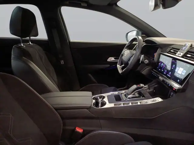 DS Automobiles DS 7 view 11
