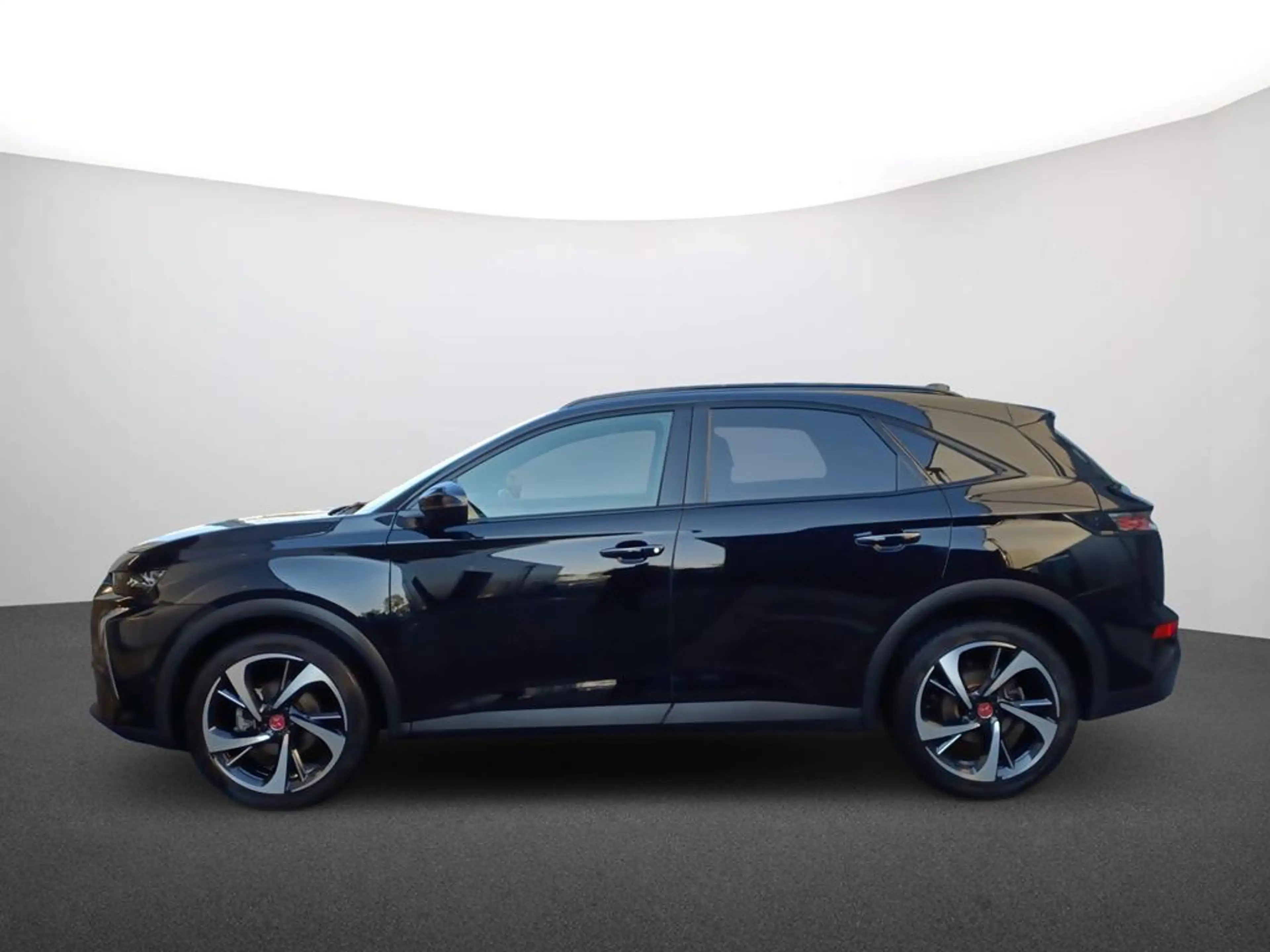DS Automobiles DS 7 Performance Line+ Blue HDI 130 — photo 4