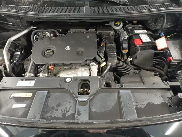 DS Automobiles DS 7 view 5