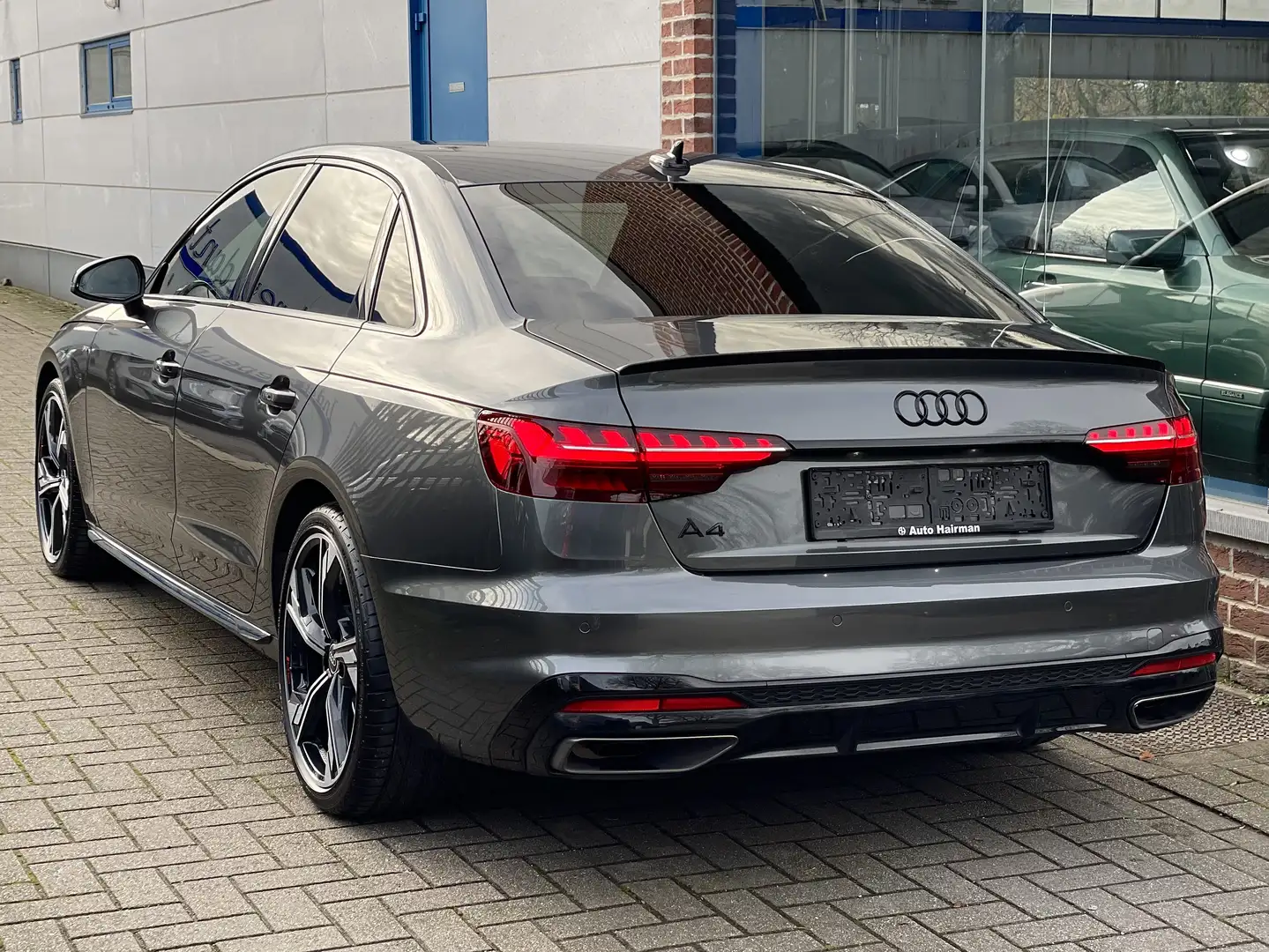 Audi A4 A4 35 TFSI Sport Edition S line S tronic Grijs - 2