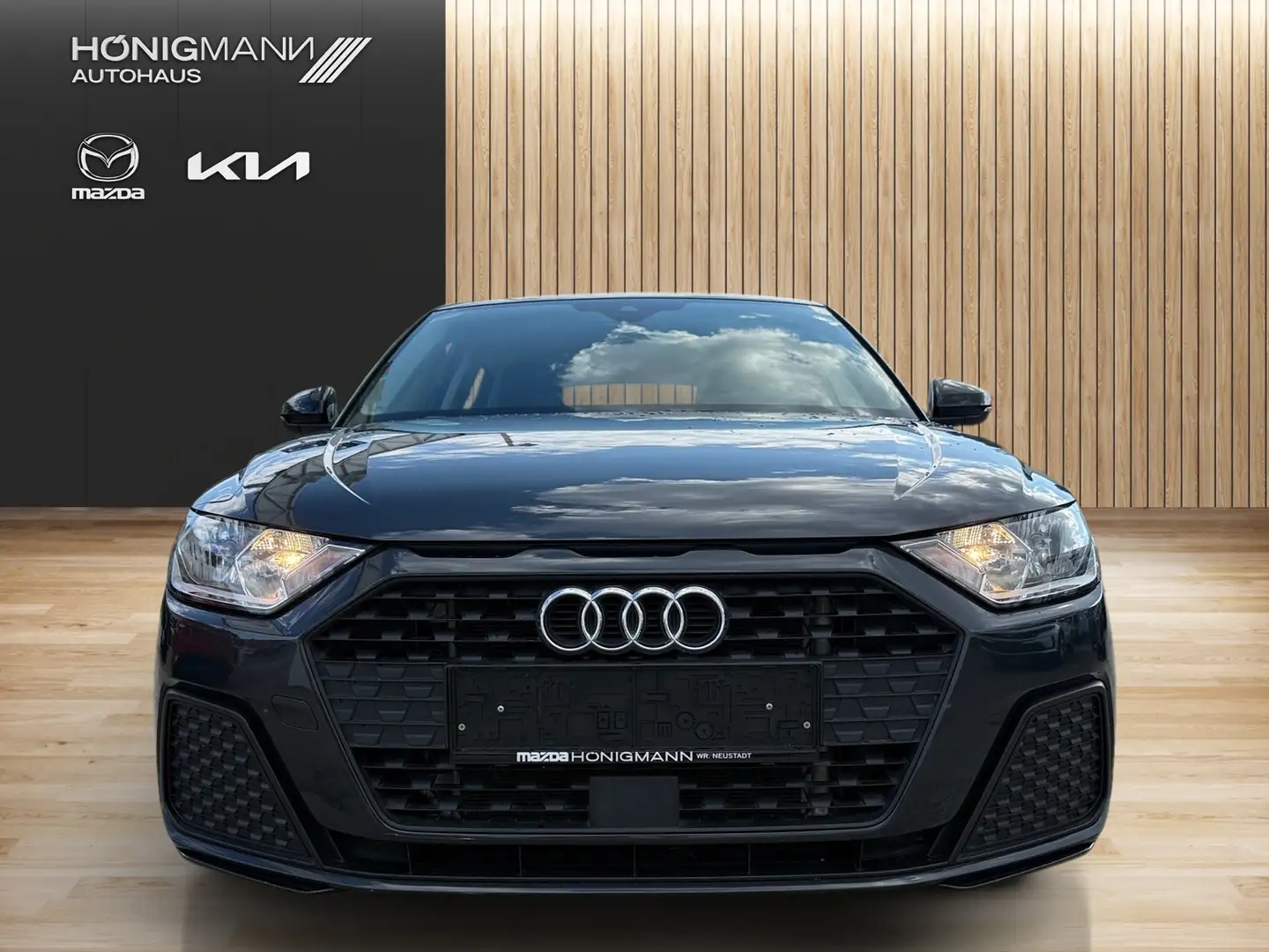Audi A1 SB 30 TFSI+KOMFORTPAKET Grau - 2