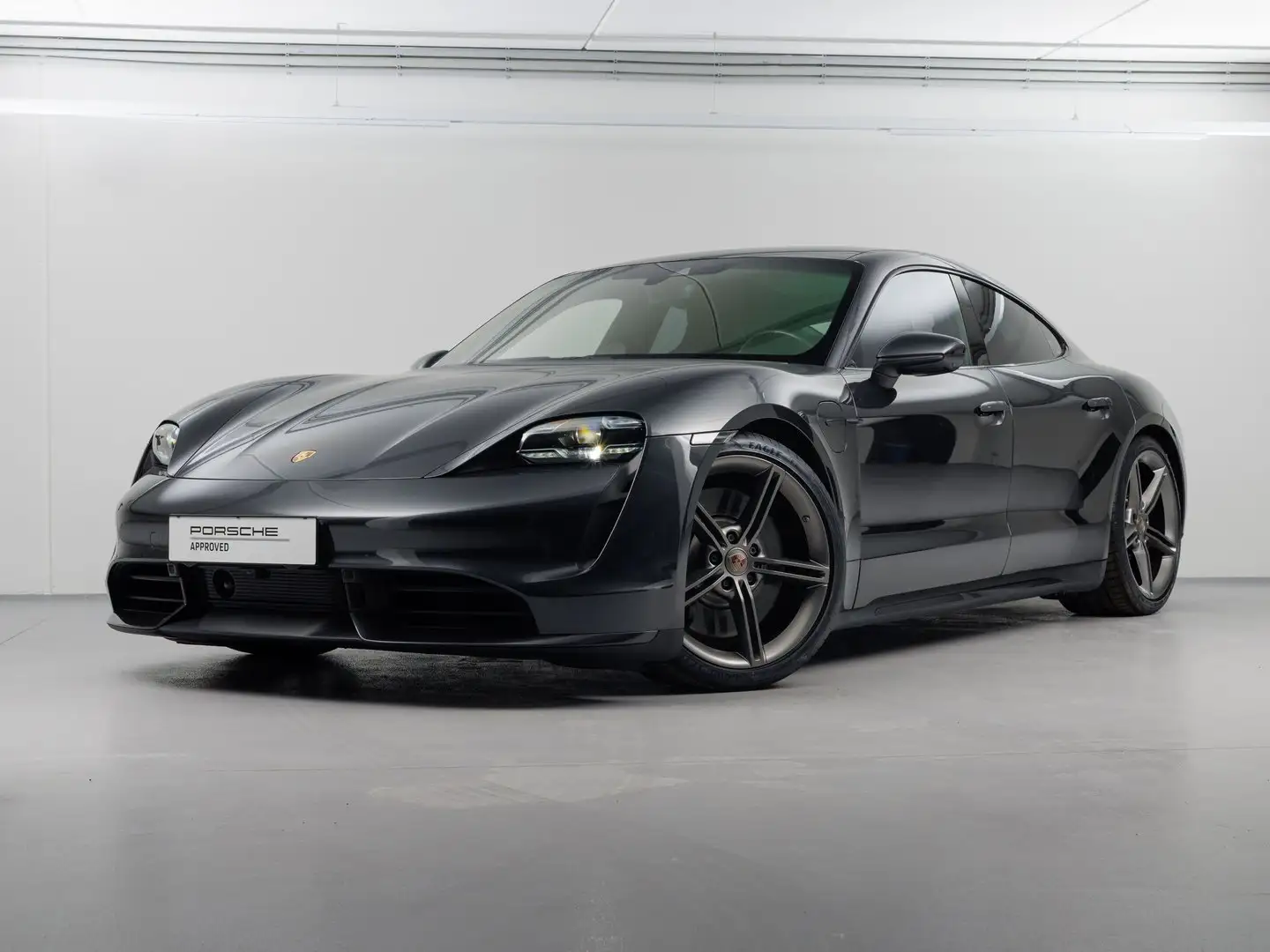 Porsche Taycan Turbo Grau - 1